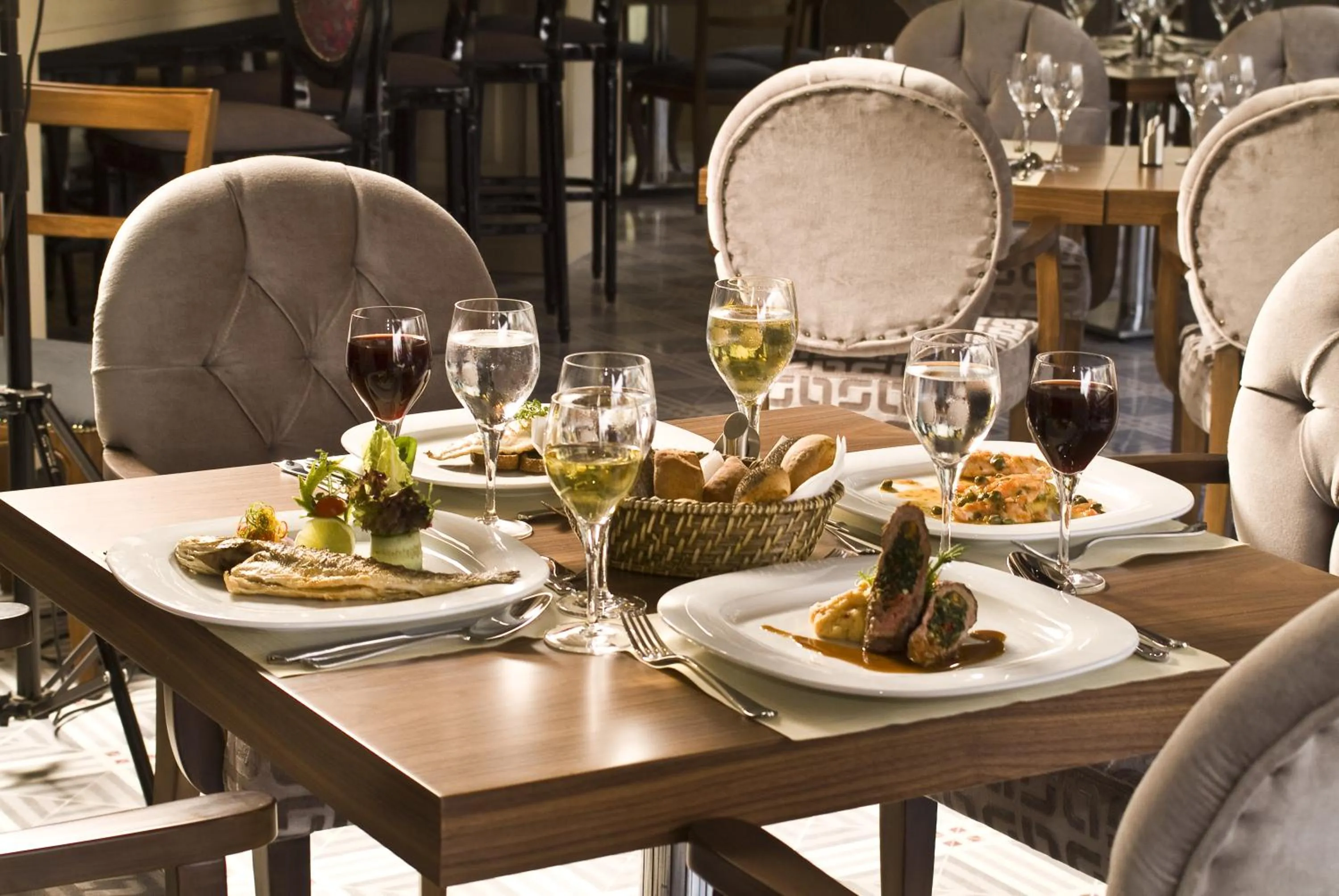 Food in Innpera Hotel