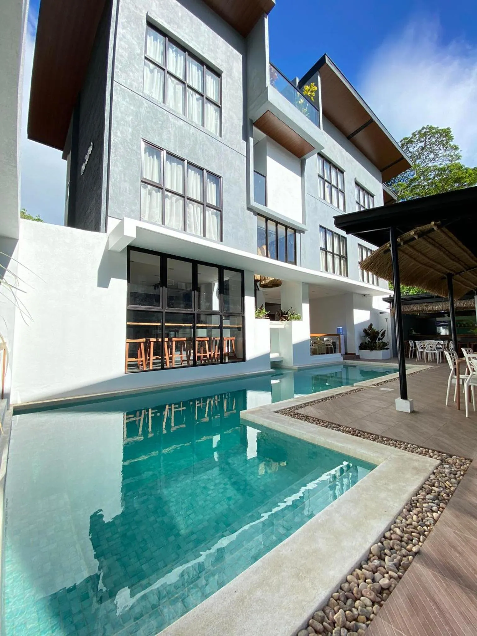 Acacia Garden Inn and Suites