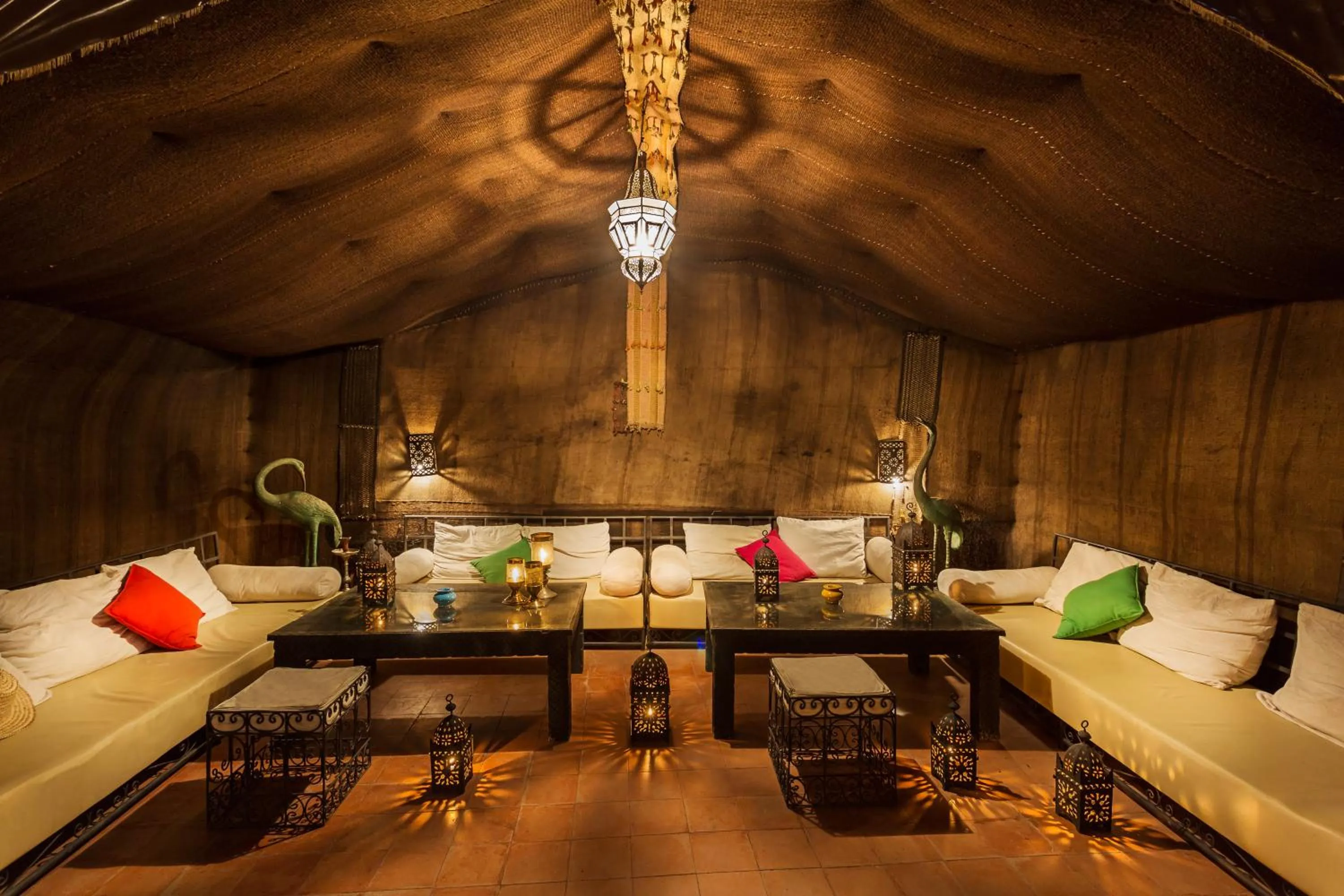 Restaurant/places to eat in Riad Sofia