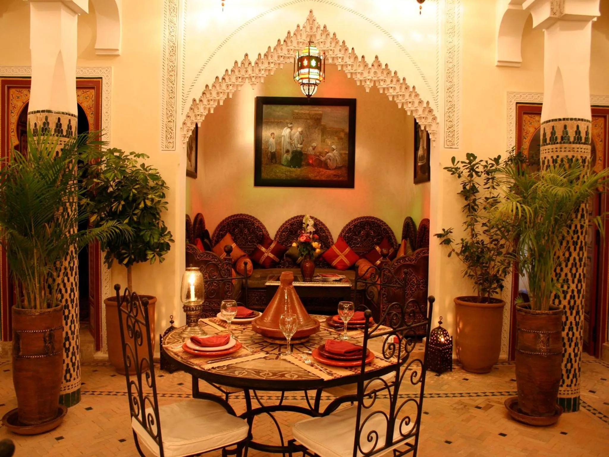 Restaurant/places to eat in Riad Sofia