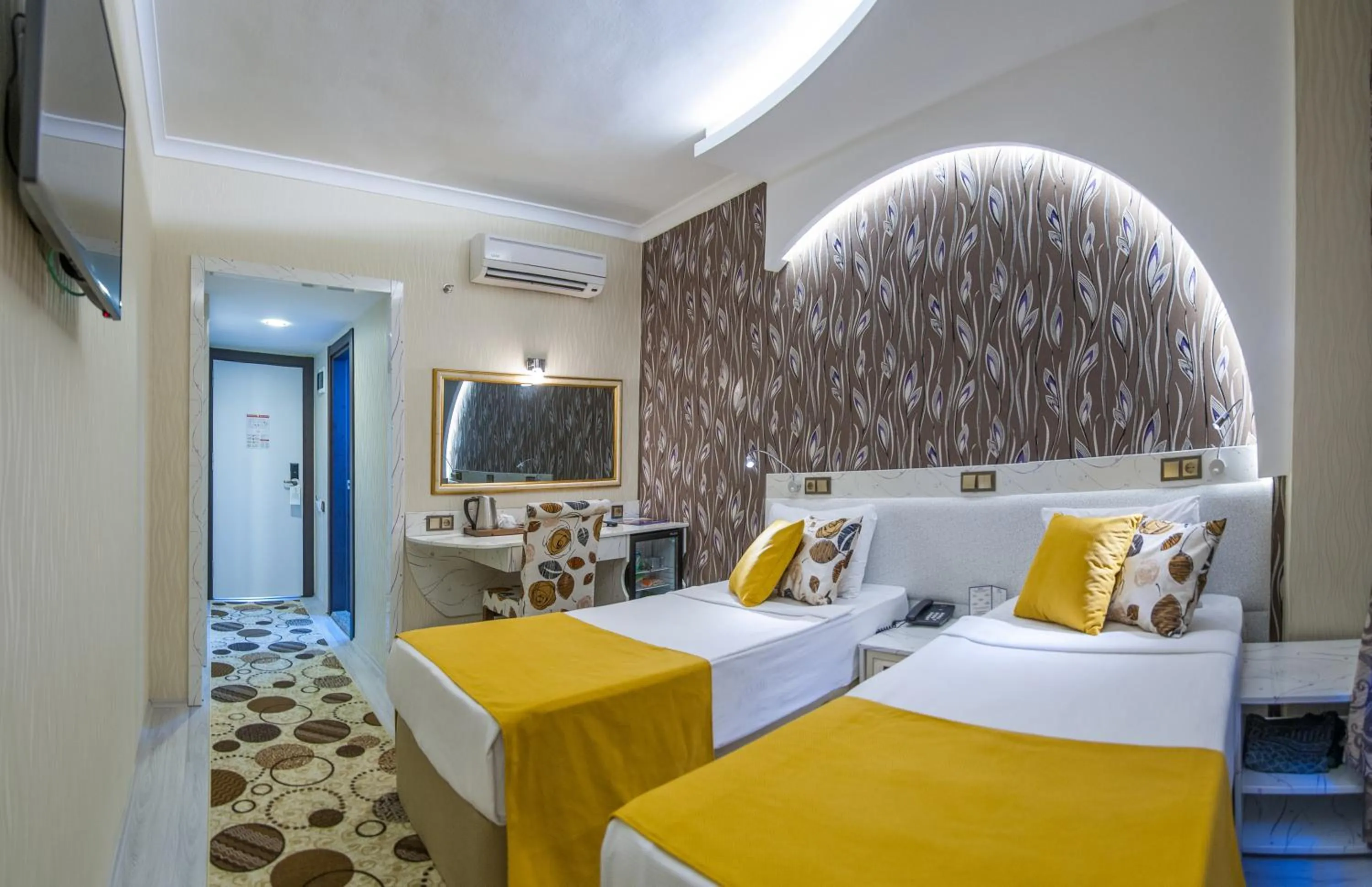 Photo of the whole room, Bed in Dündar Hotel