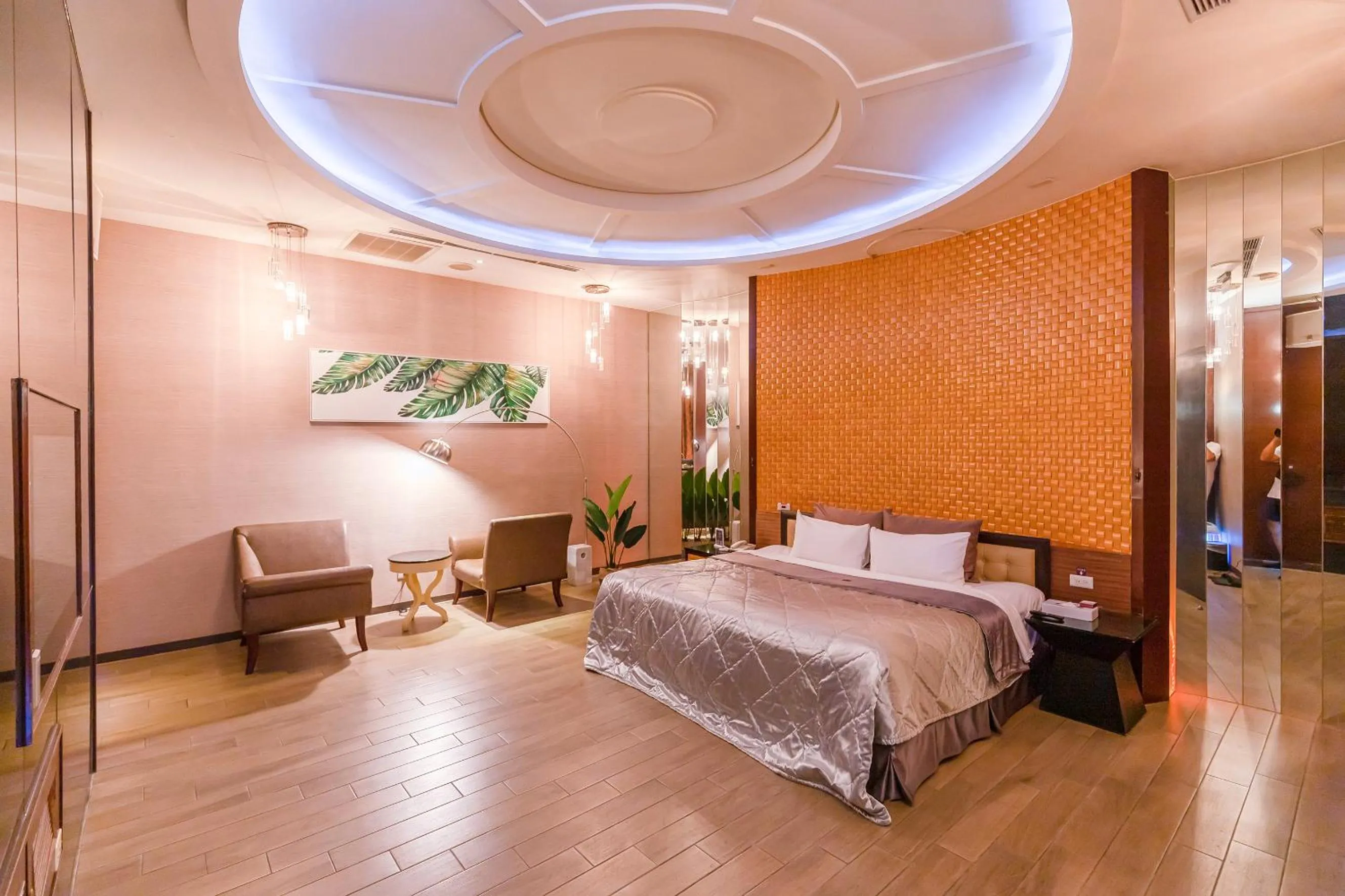 Bedroom, Bed in Vogue Boutique Motel