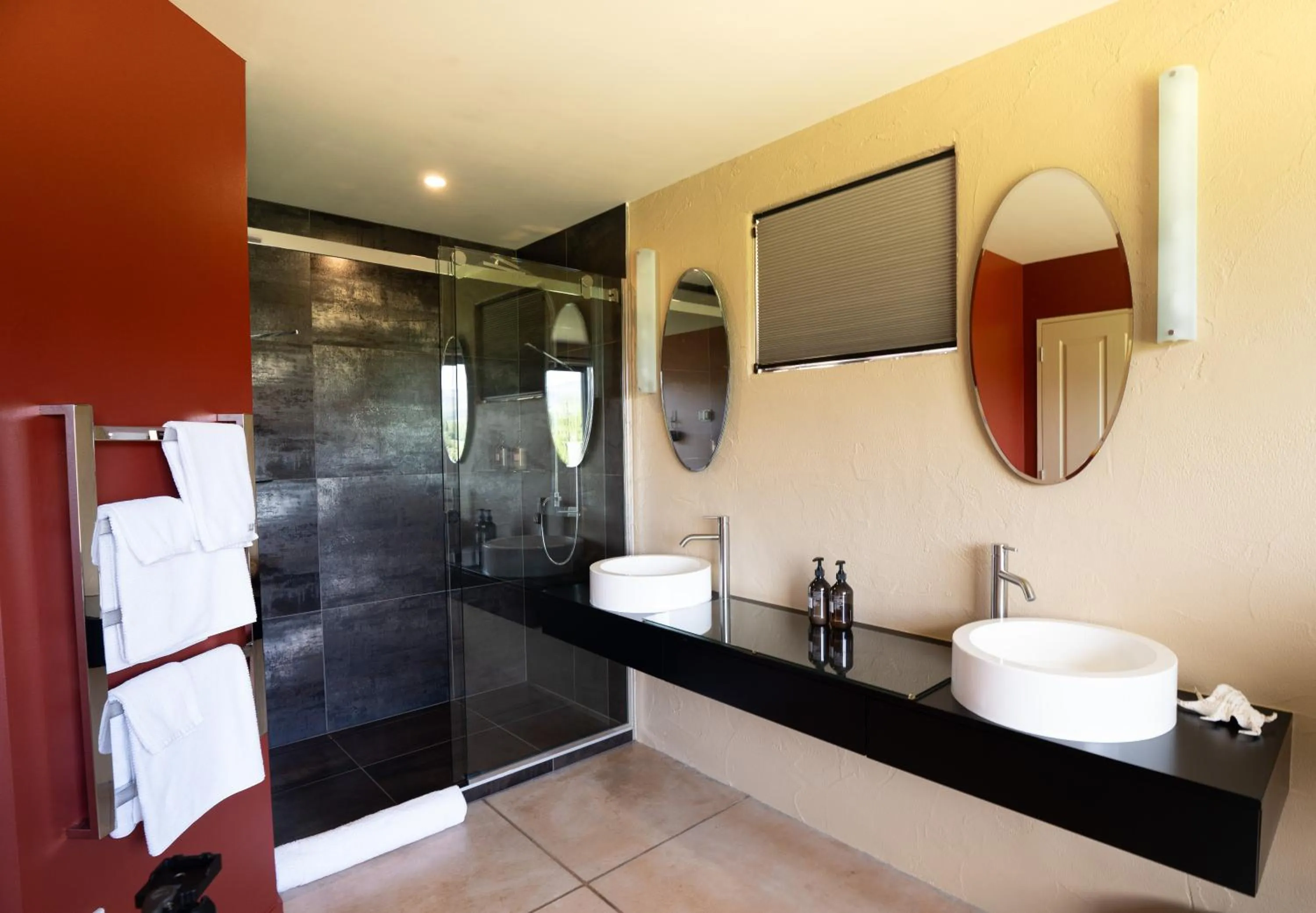 Shower in Bannockburn House