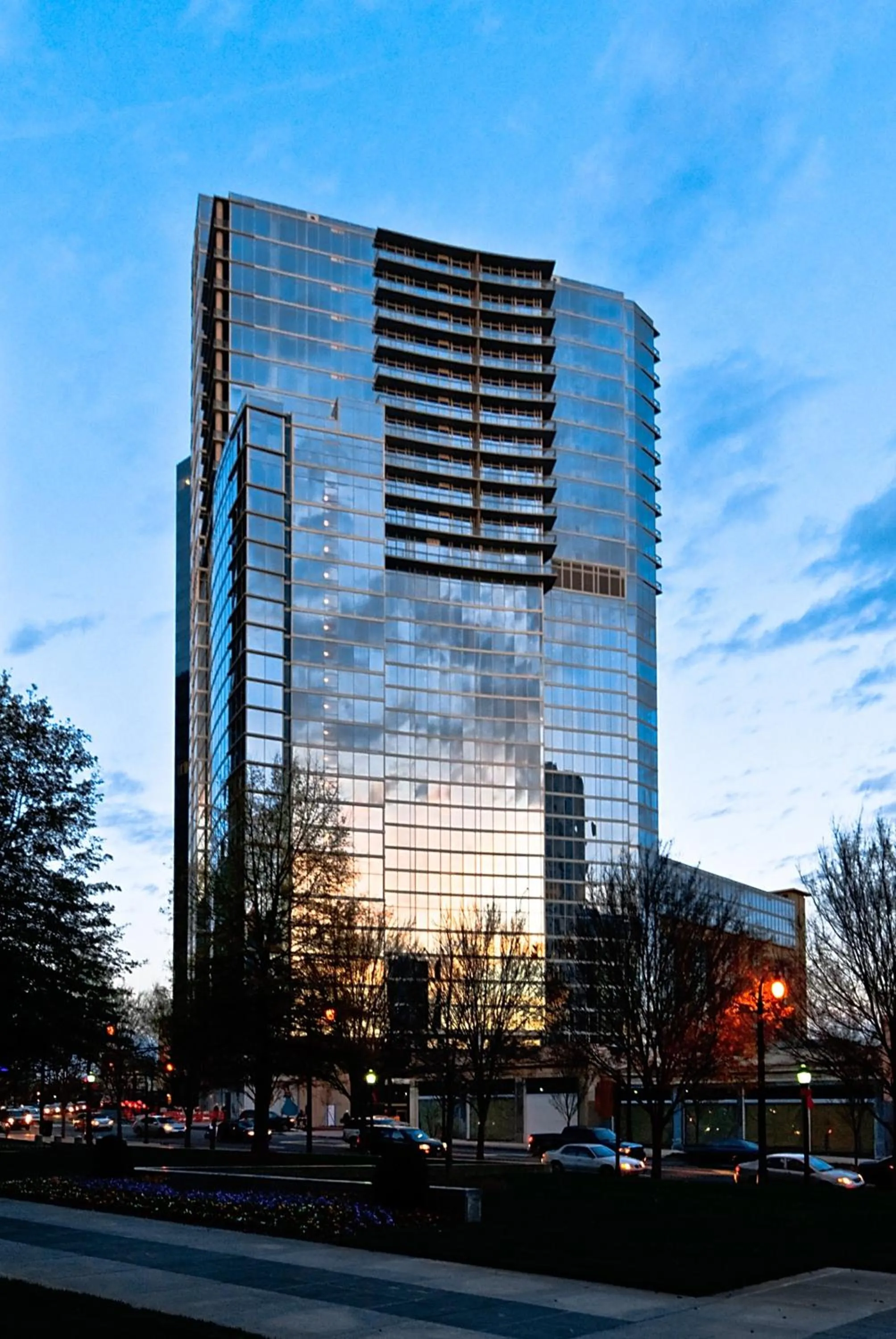 Property building in Loews Atlanta Hotel