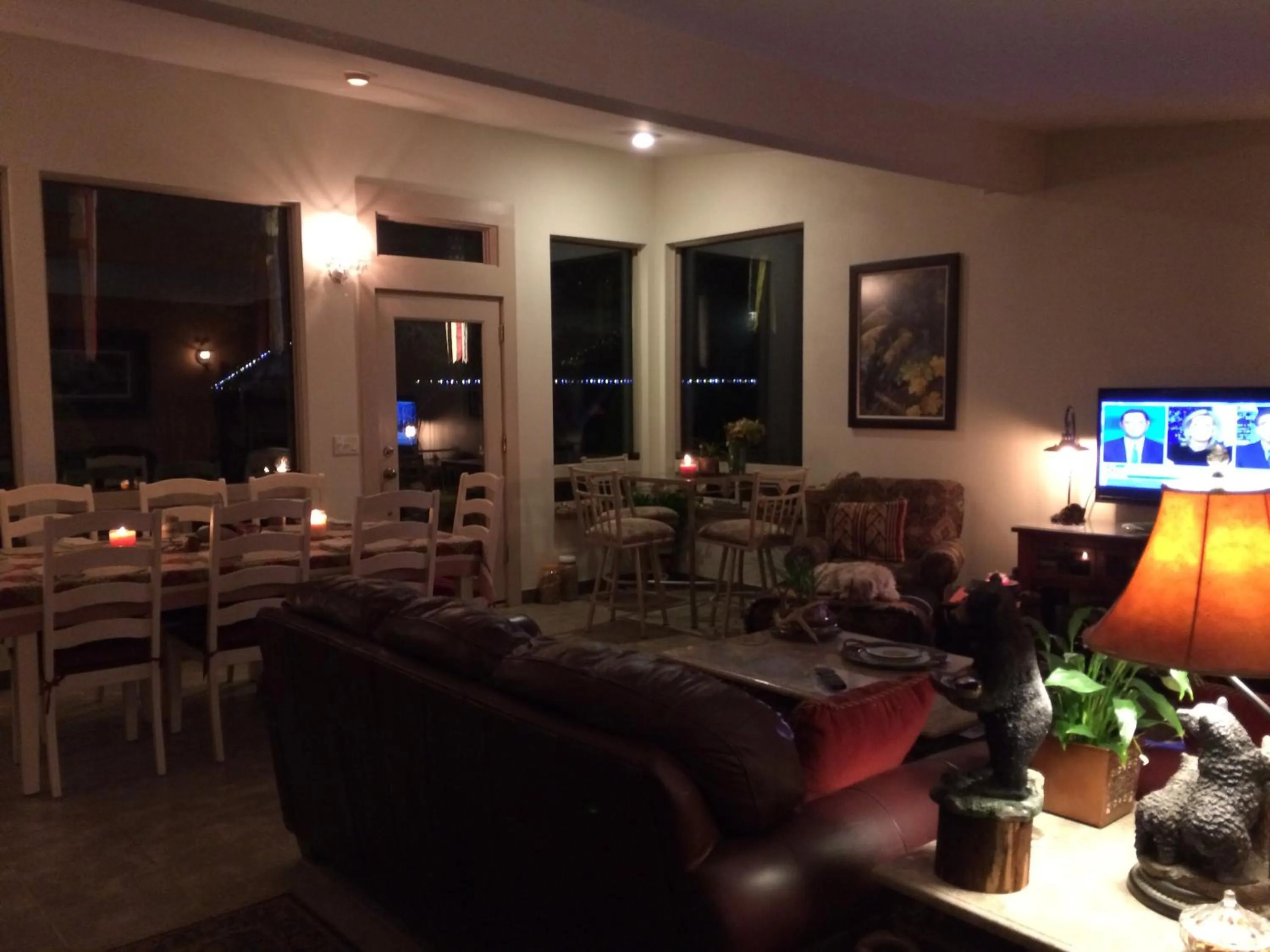 Living room in Black Bear Inn