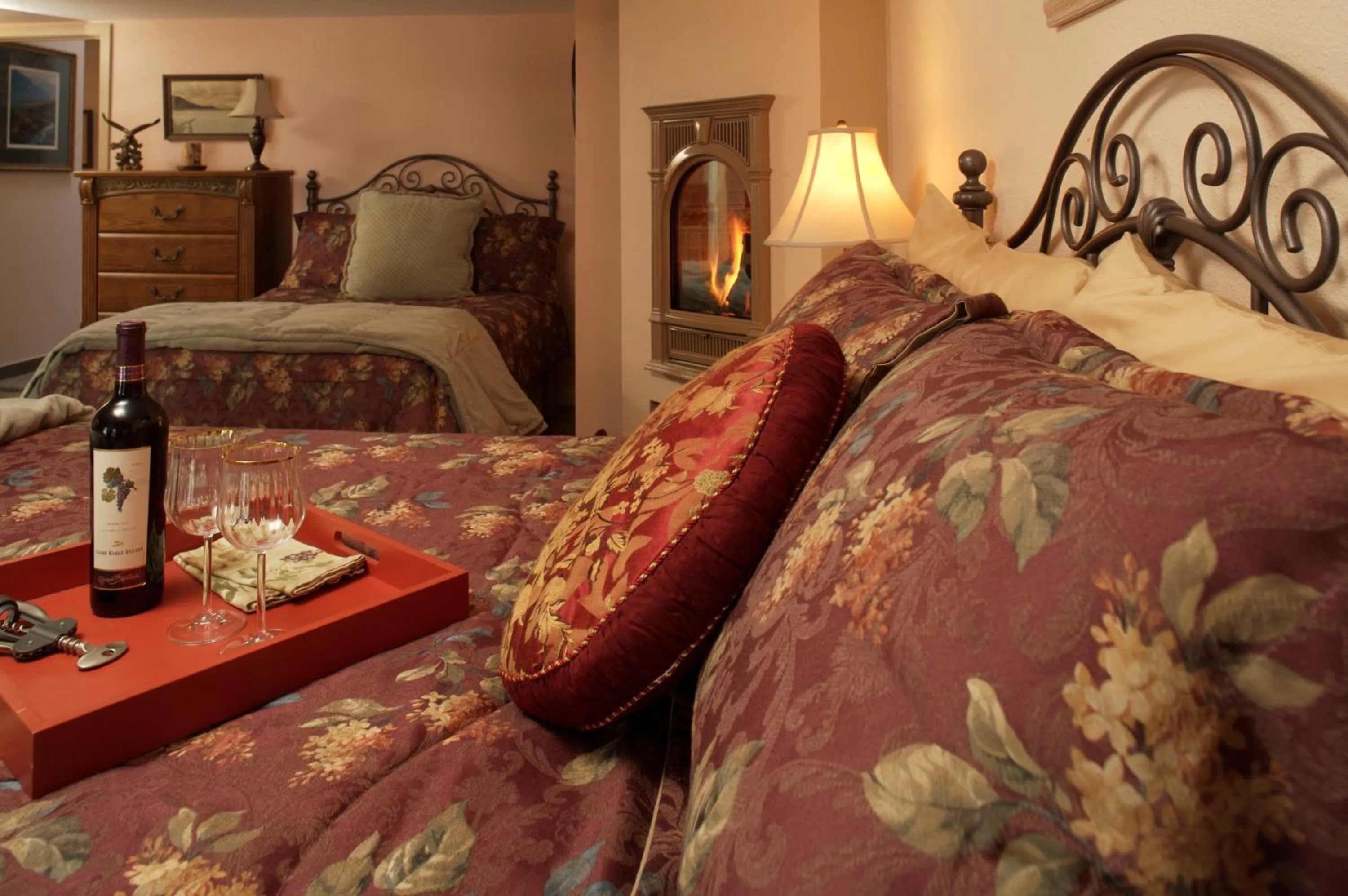 Bed in Black Bear Inn