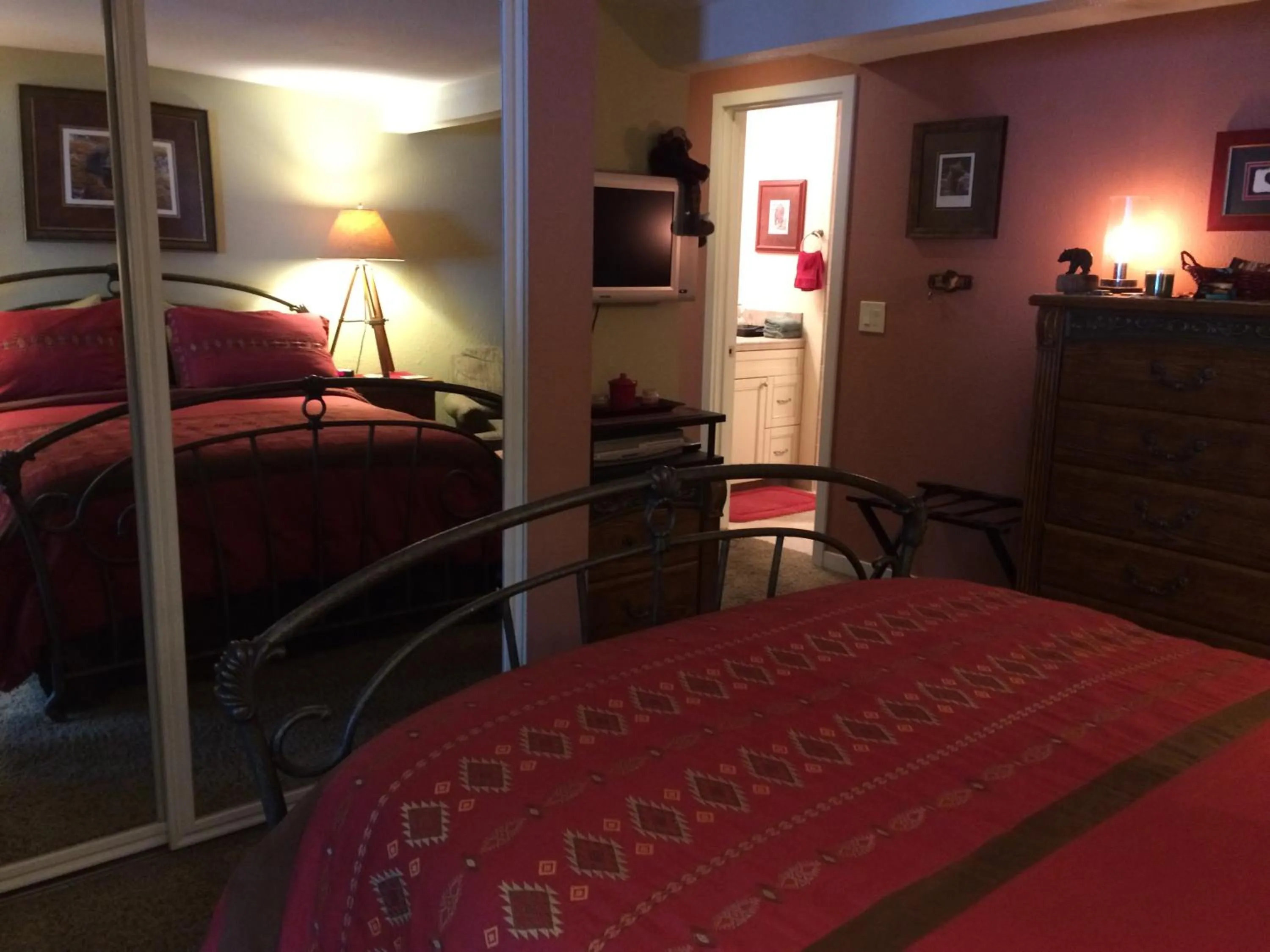 Bed in Black Bear Inn