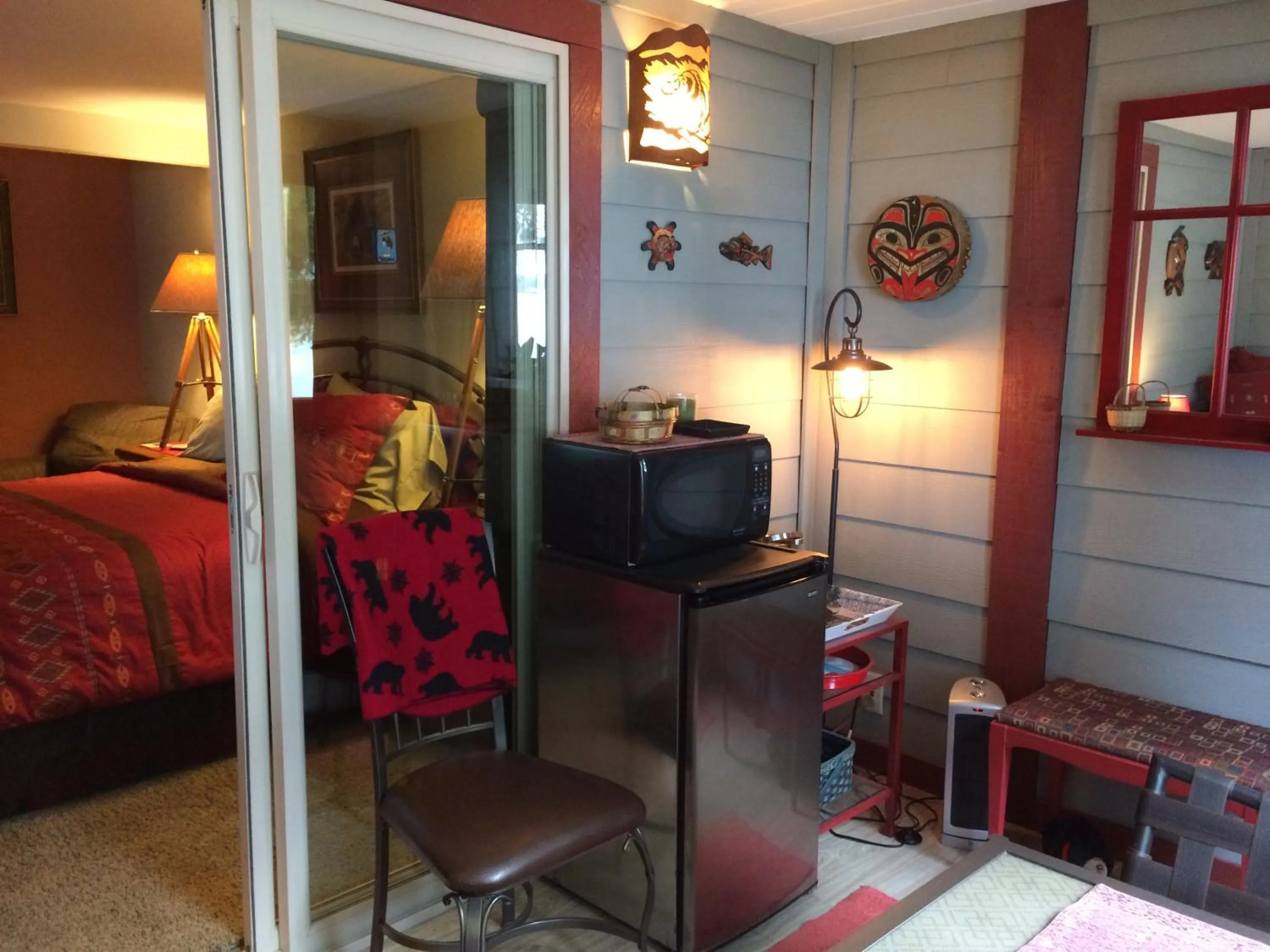 Bed in Black Bear Inn