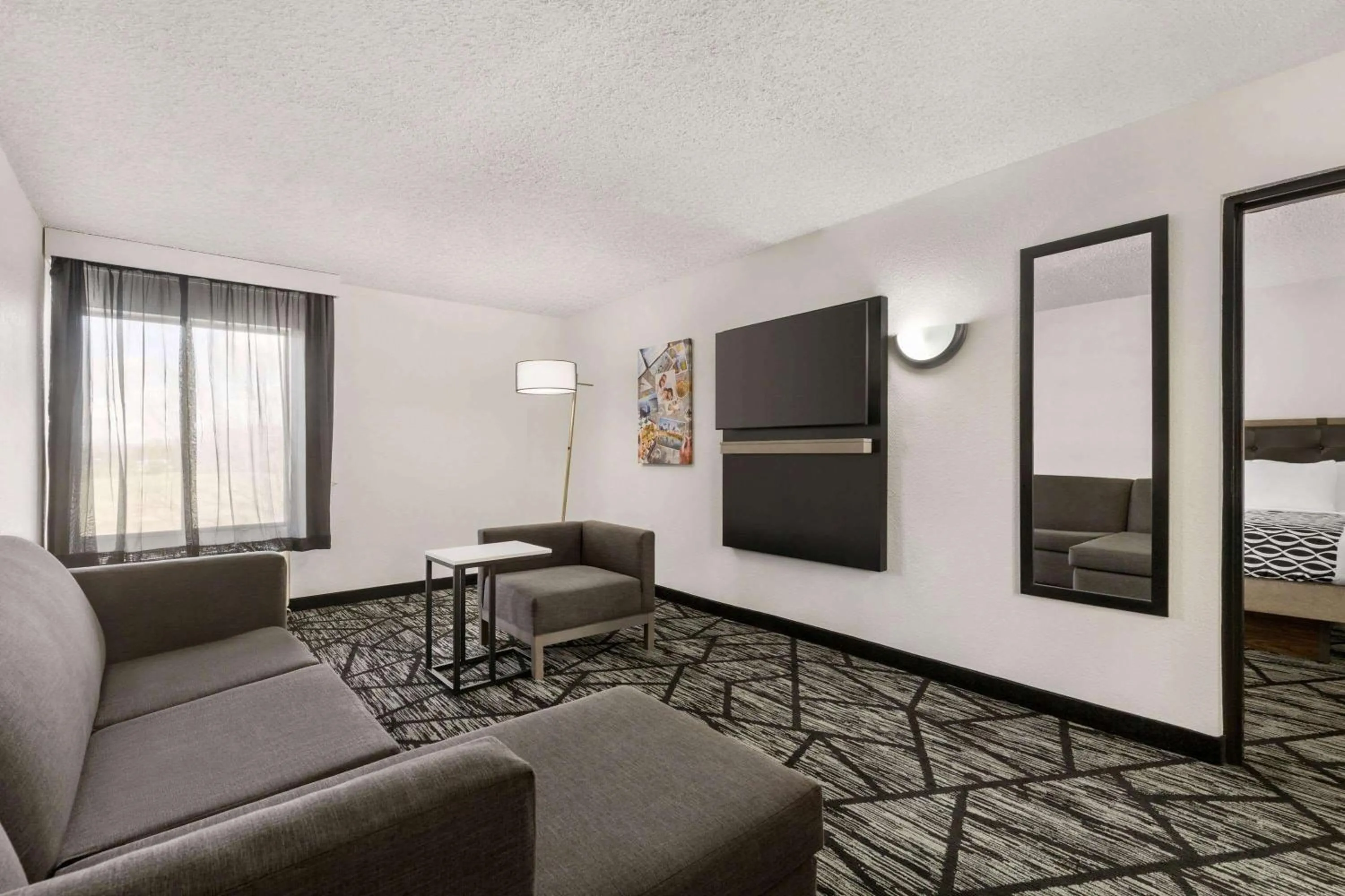 Bed in La Quinta by Wyndham Cleveland Airport West