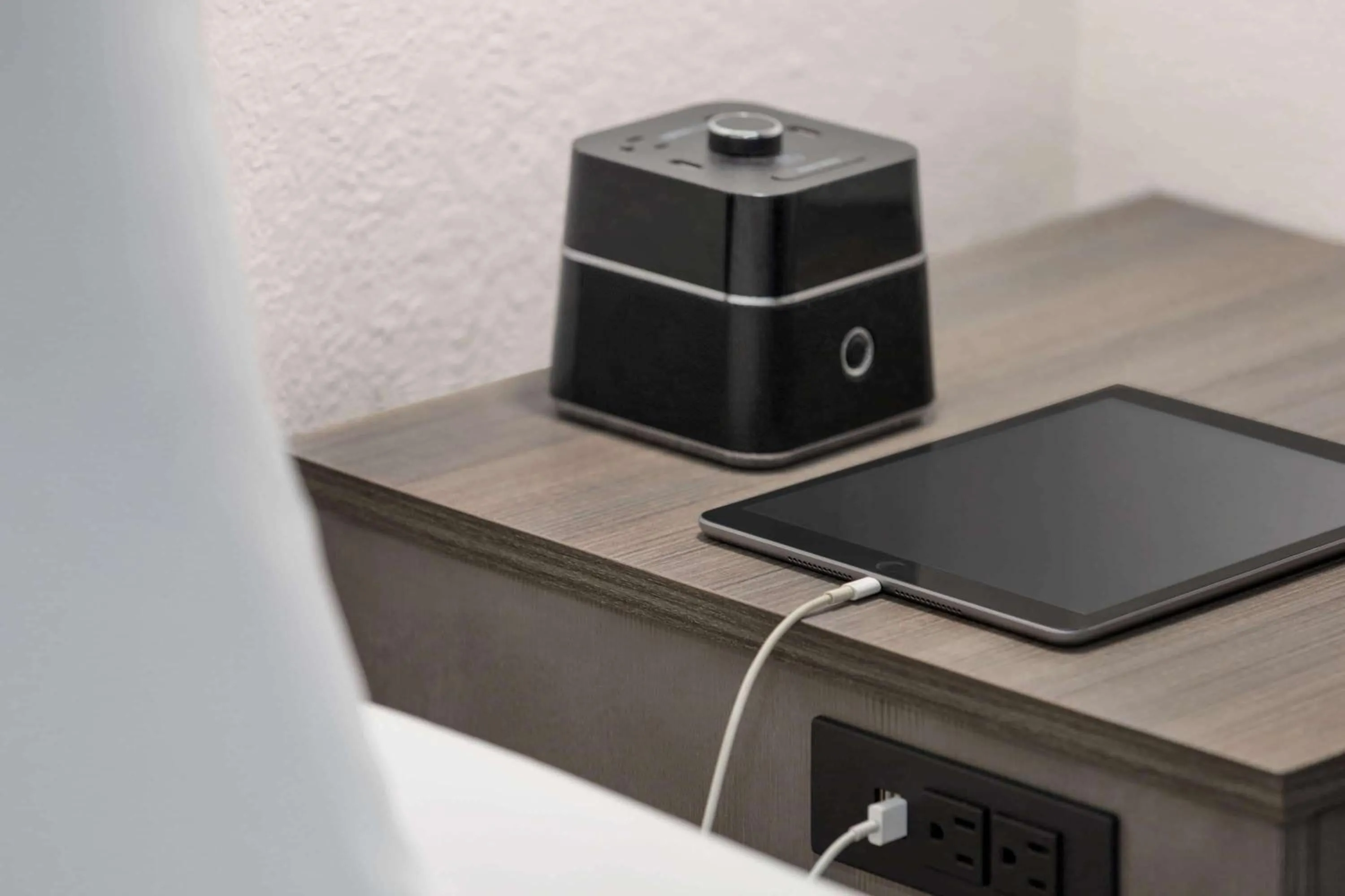 Bed in La Quinta by Wyndham Cleveland Airport West