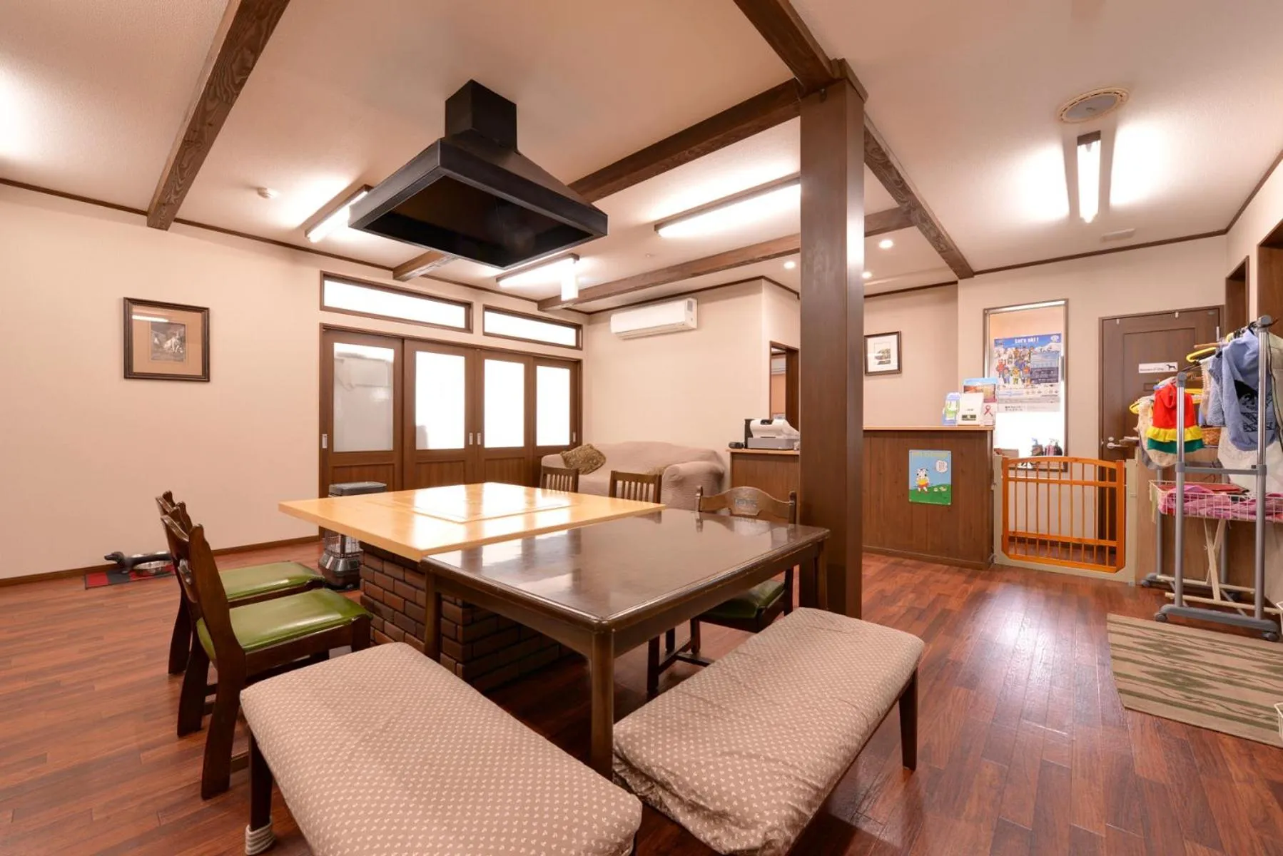 Communal lounge/ TV room in Lodge B&W