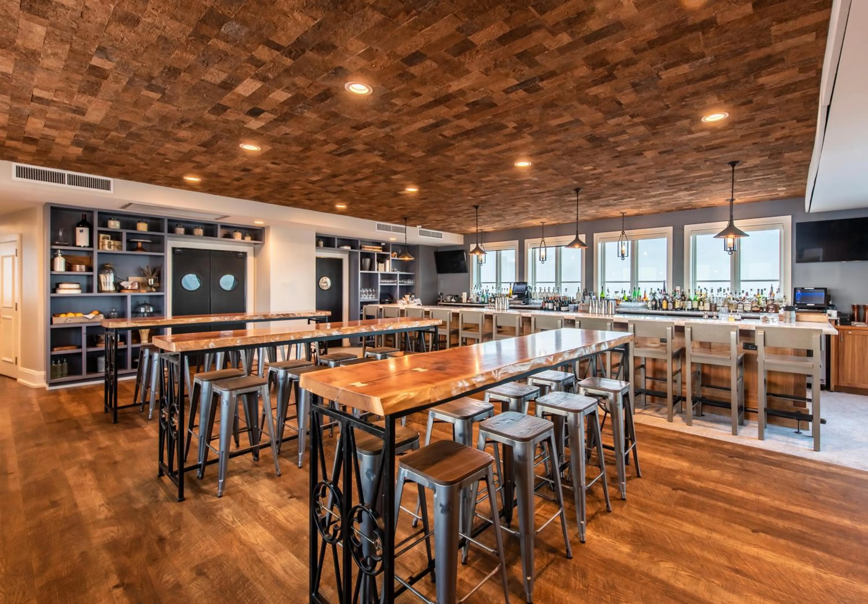 Restaurant/places to eat in The Restoration Hotel