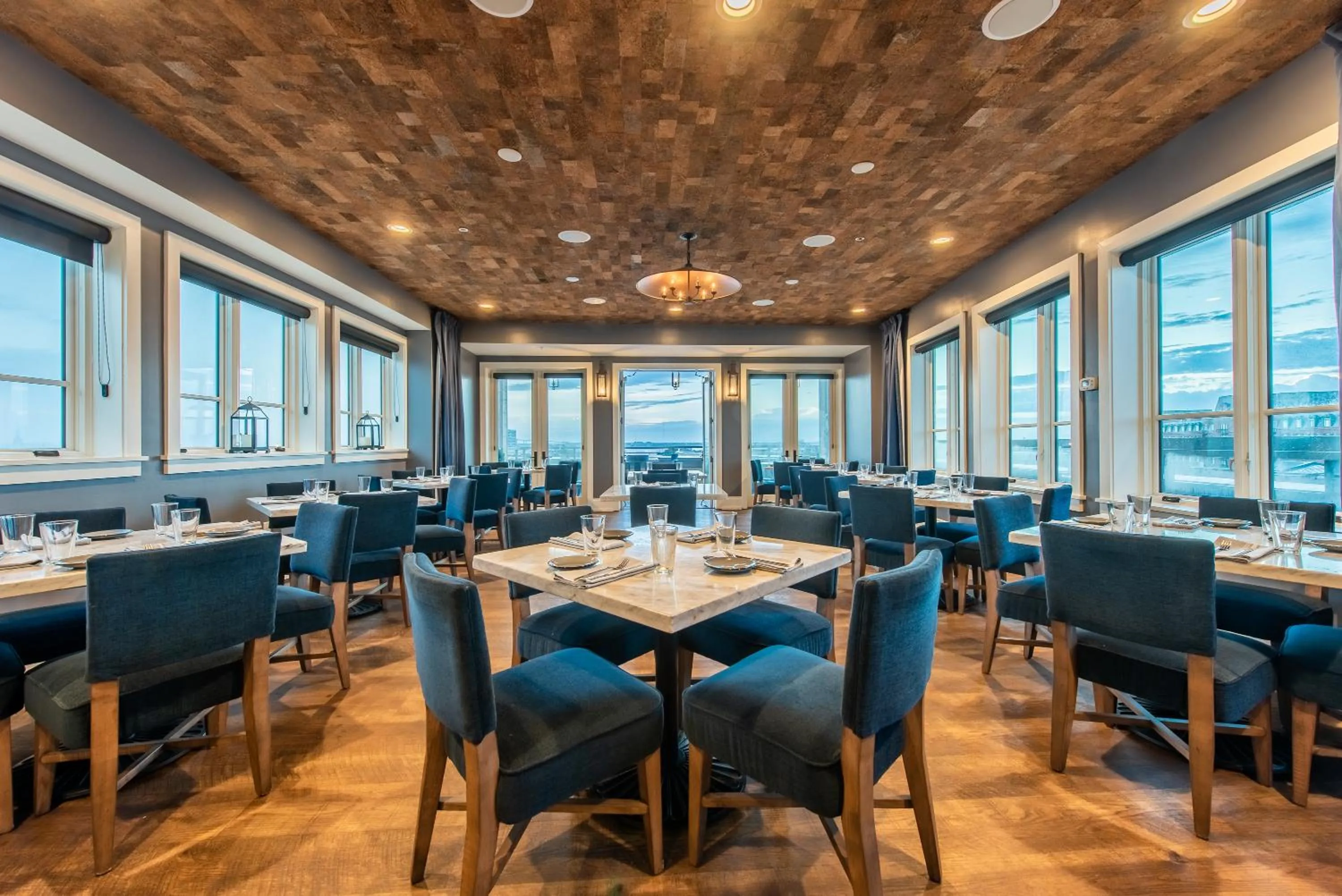 Restaurant/places to eat in The Restoration Hotel