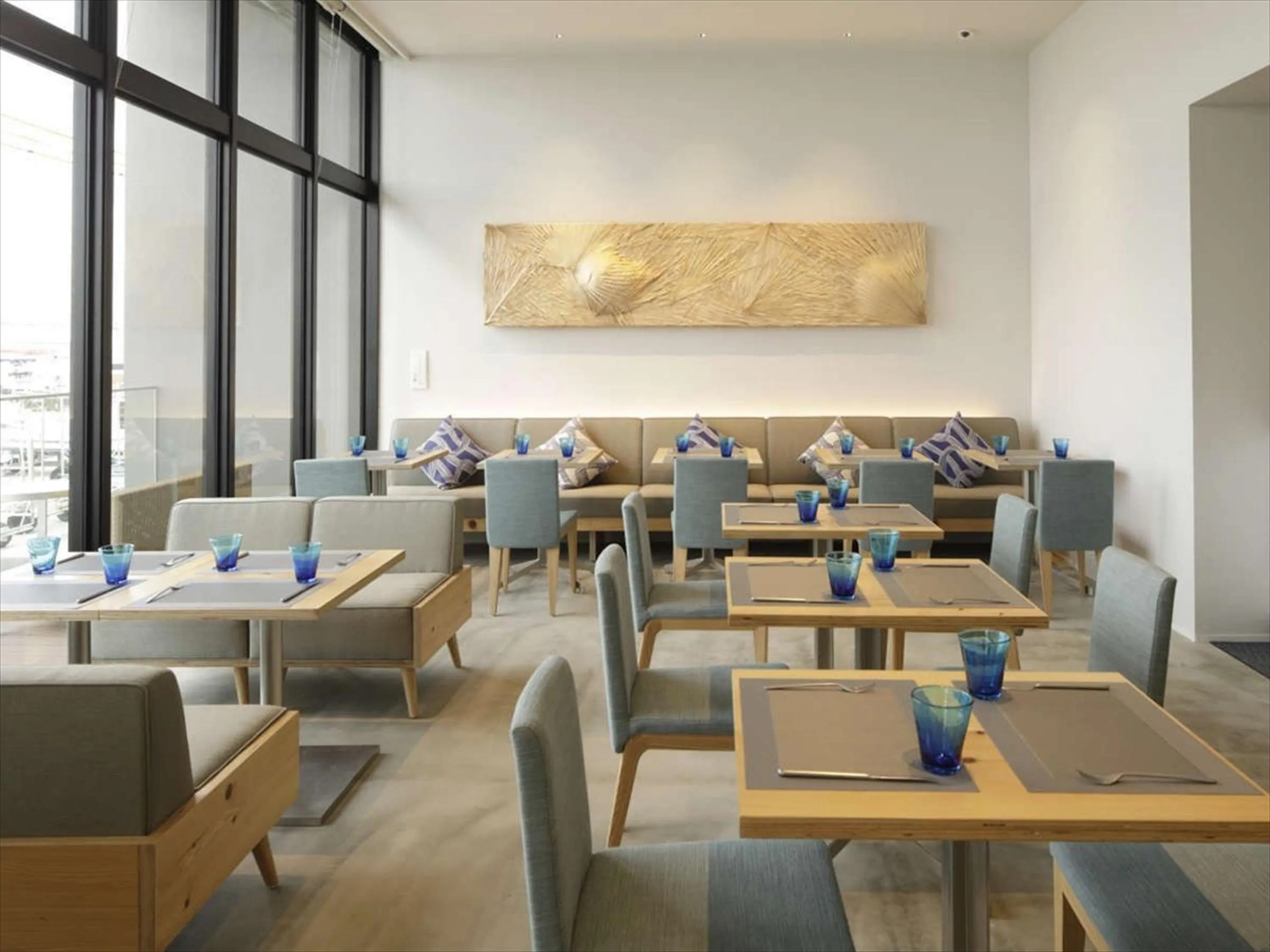 Restaurant/places to eat in Hotel Locus