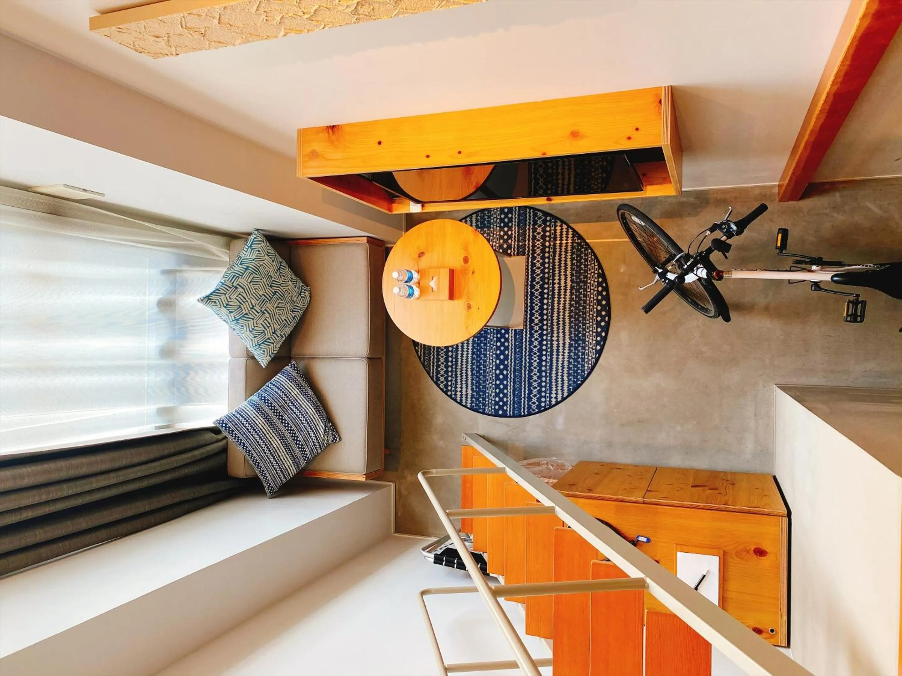 Cycling in Hotel Locus