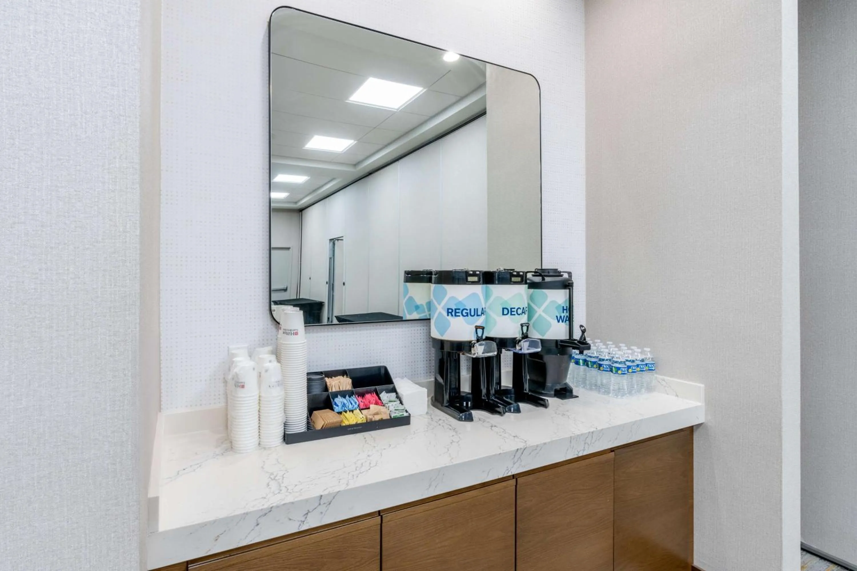 Meeting/conference room in Hilton Garden Inn Albuquerque Uptown