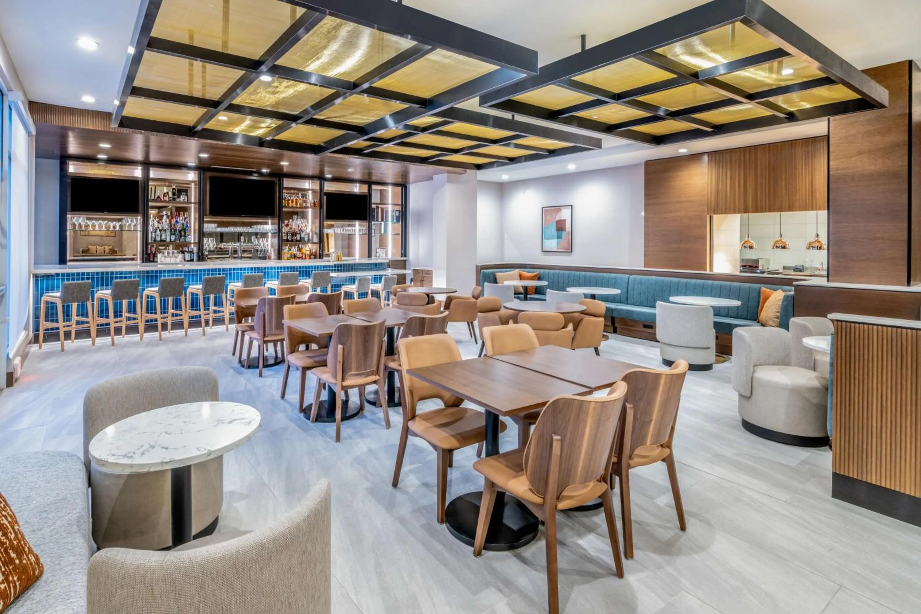 Restaurant/places to eat in Hilton Garden Inn Albuquerque Uptown