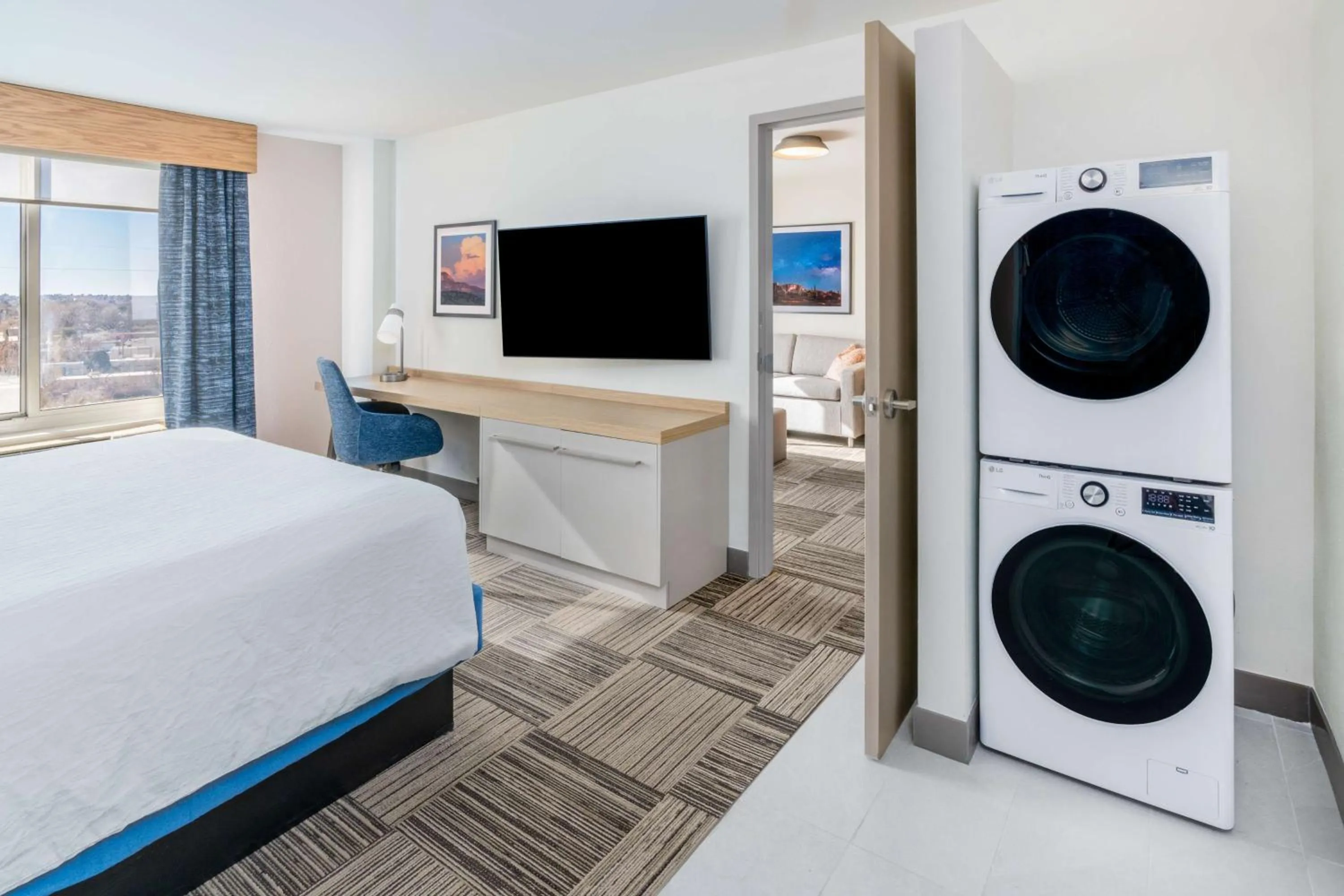 TV and multimedia, Bed in Hilton Garden Inn Albuquerque Uptown