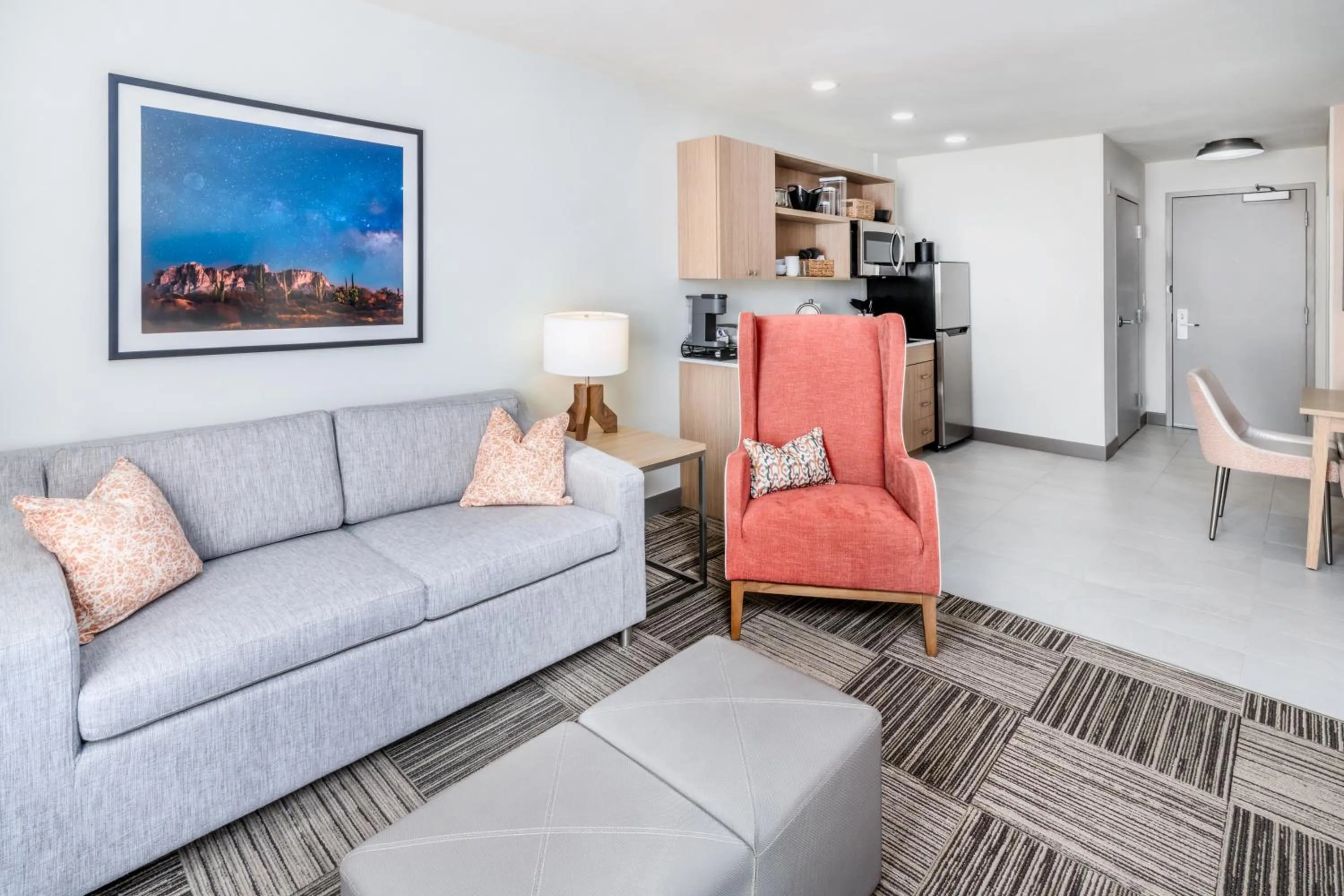 Seating area in Hilton Garden Inn Albuquerque Uptown