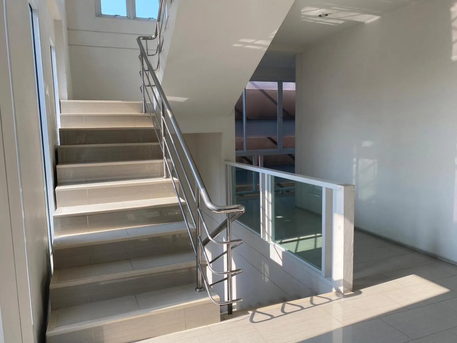 S.E.T Thanmongkol Residence