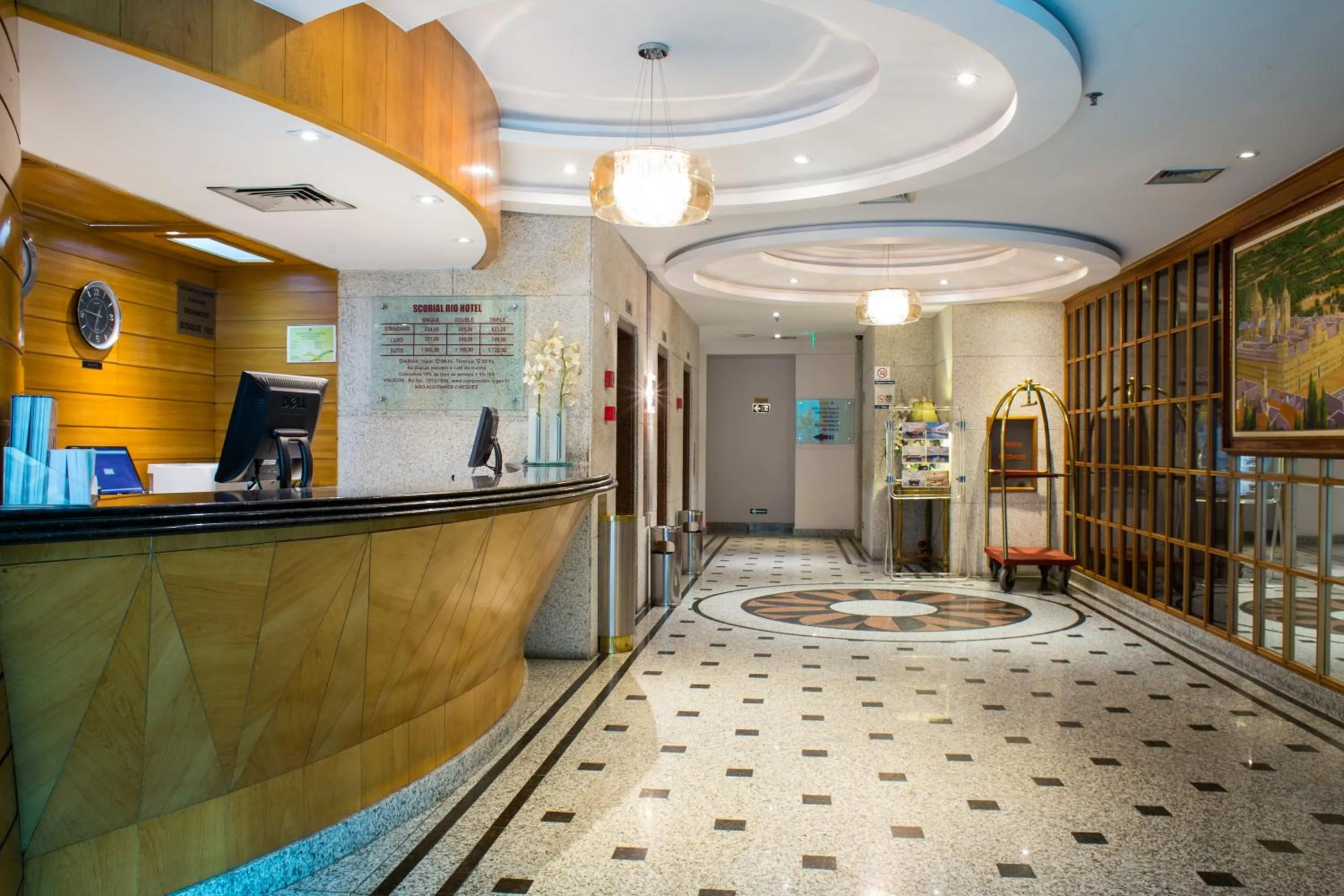Lobby or reception in Scorial Rio Hotel
