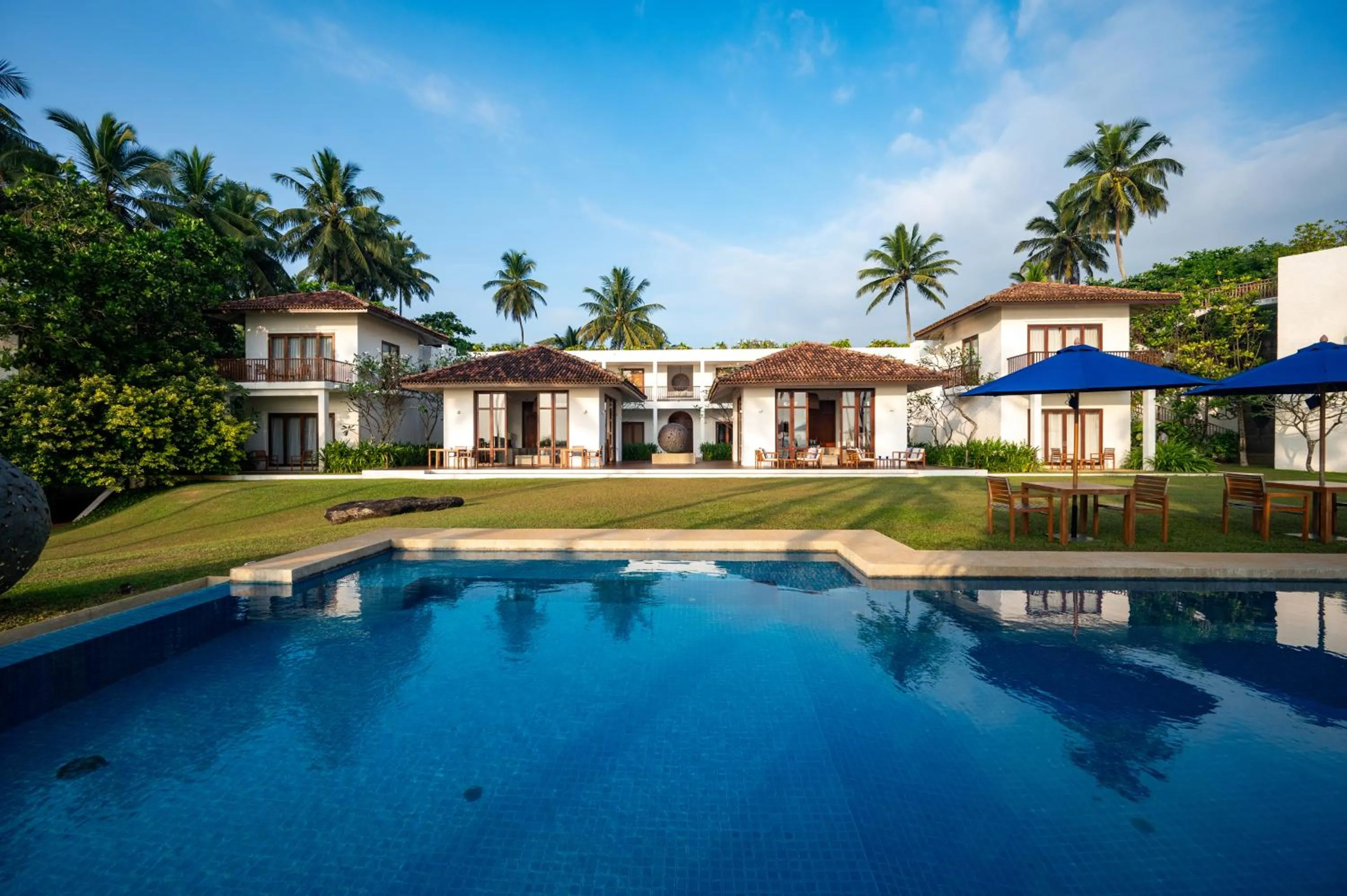 Property building in Kumu Beach