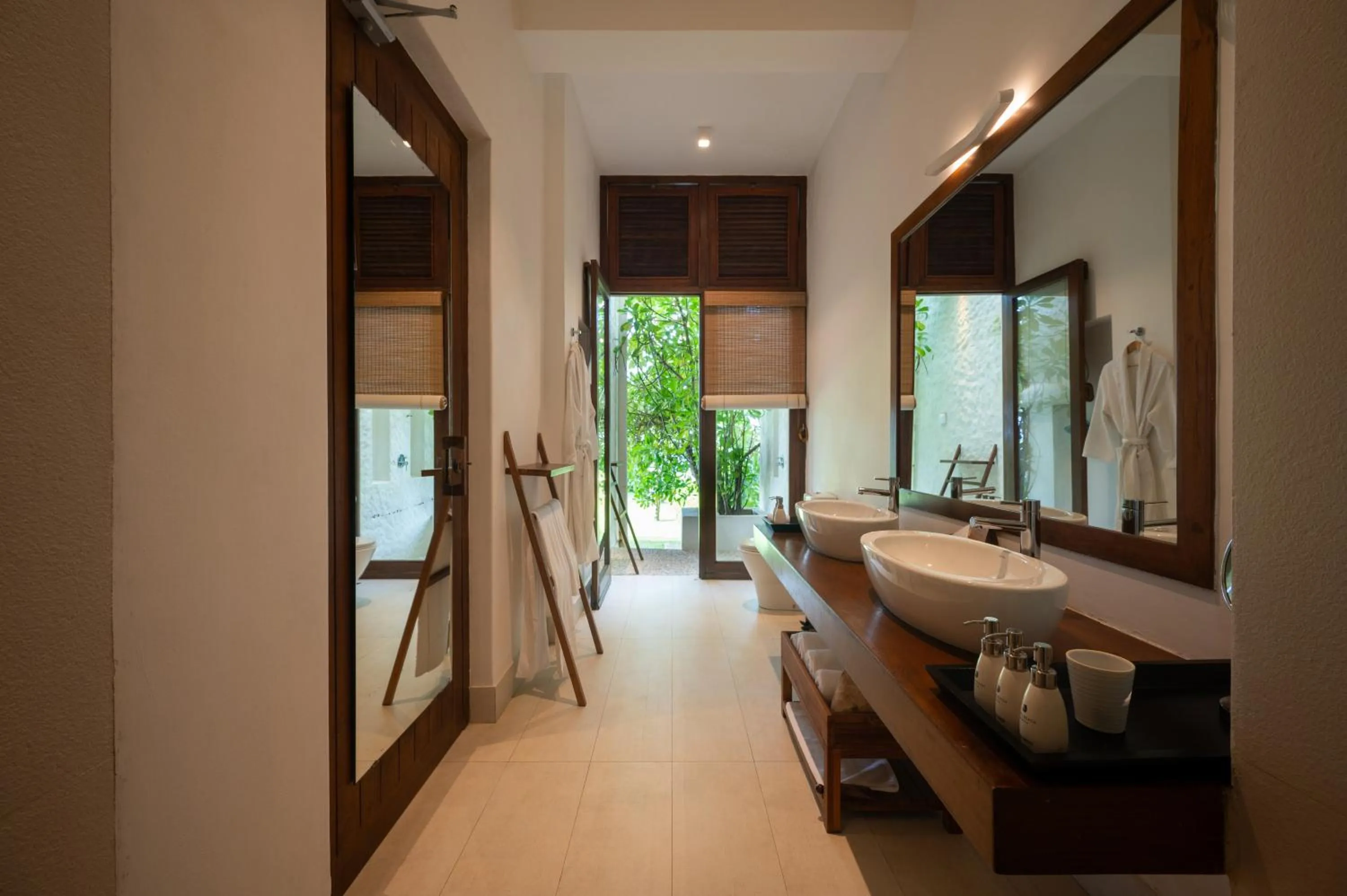 Bathroom in Kumu Beach
