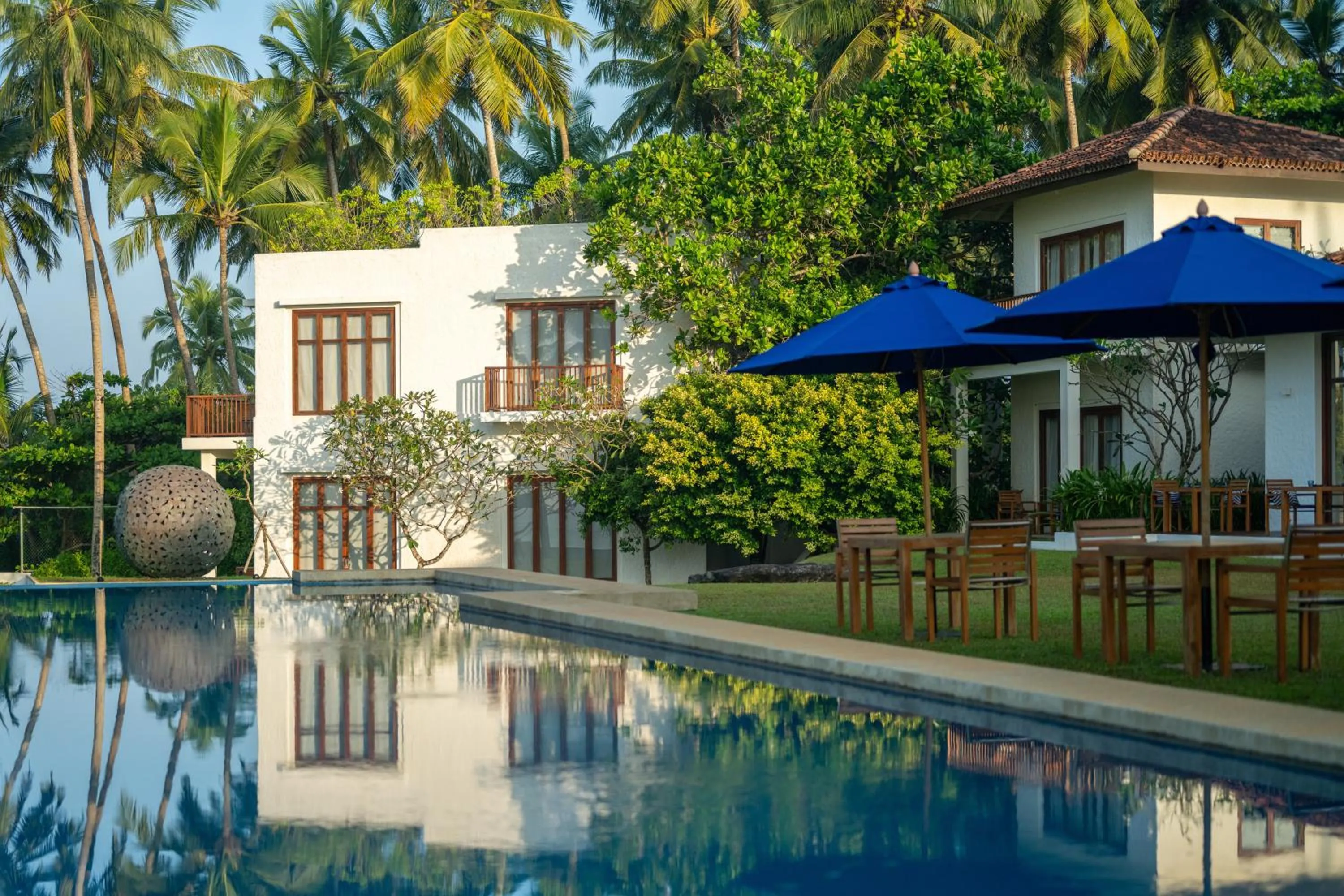 Property building in Kumu Beach