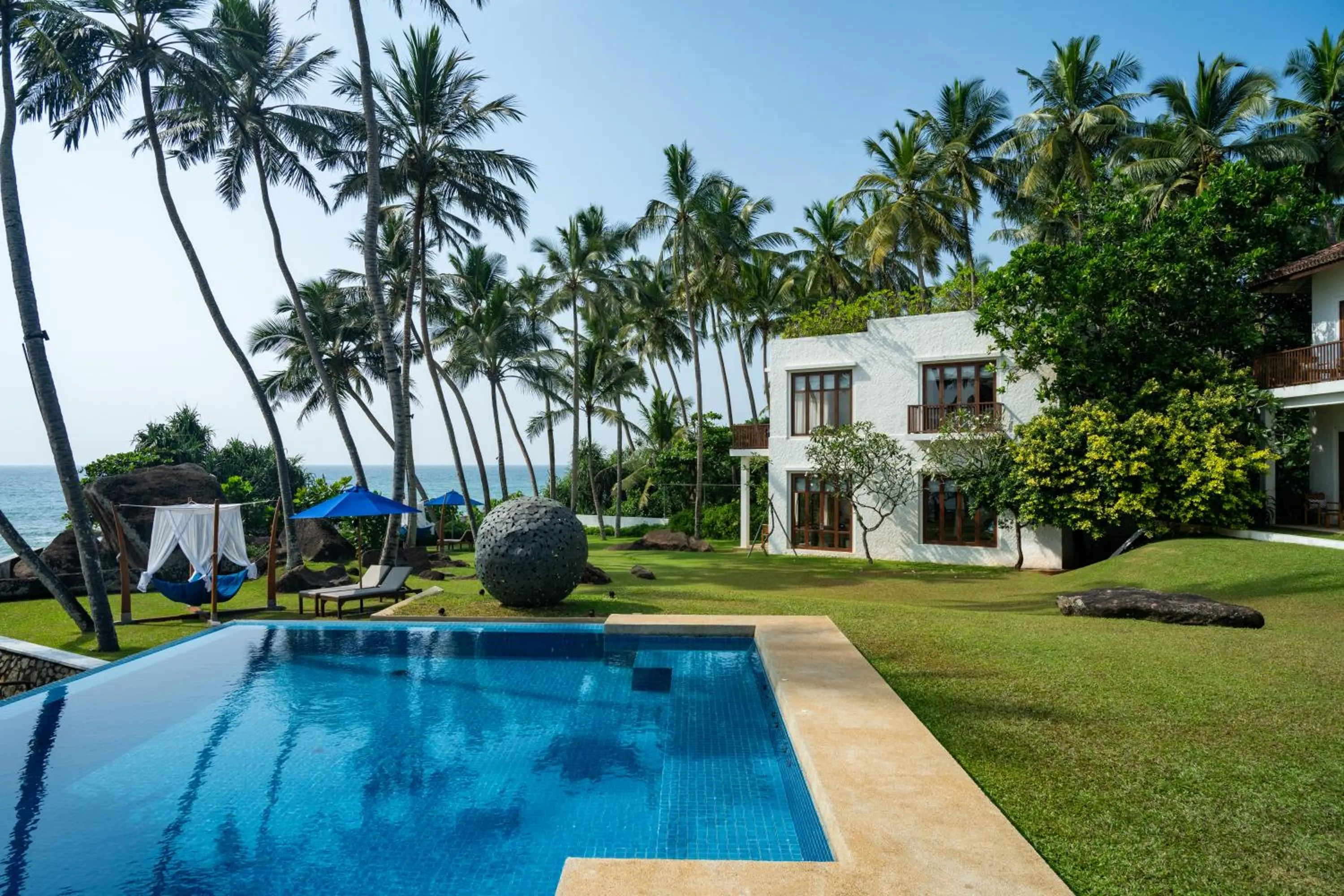 Property building in Kumu Beach