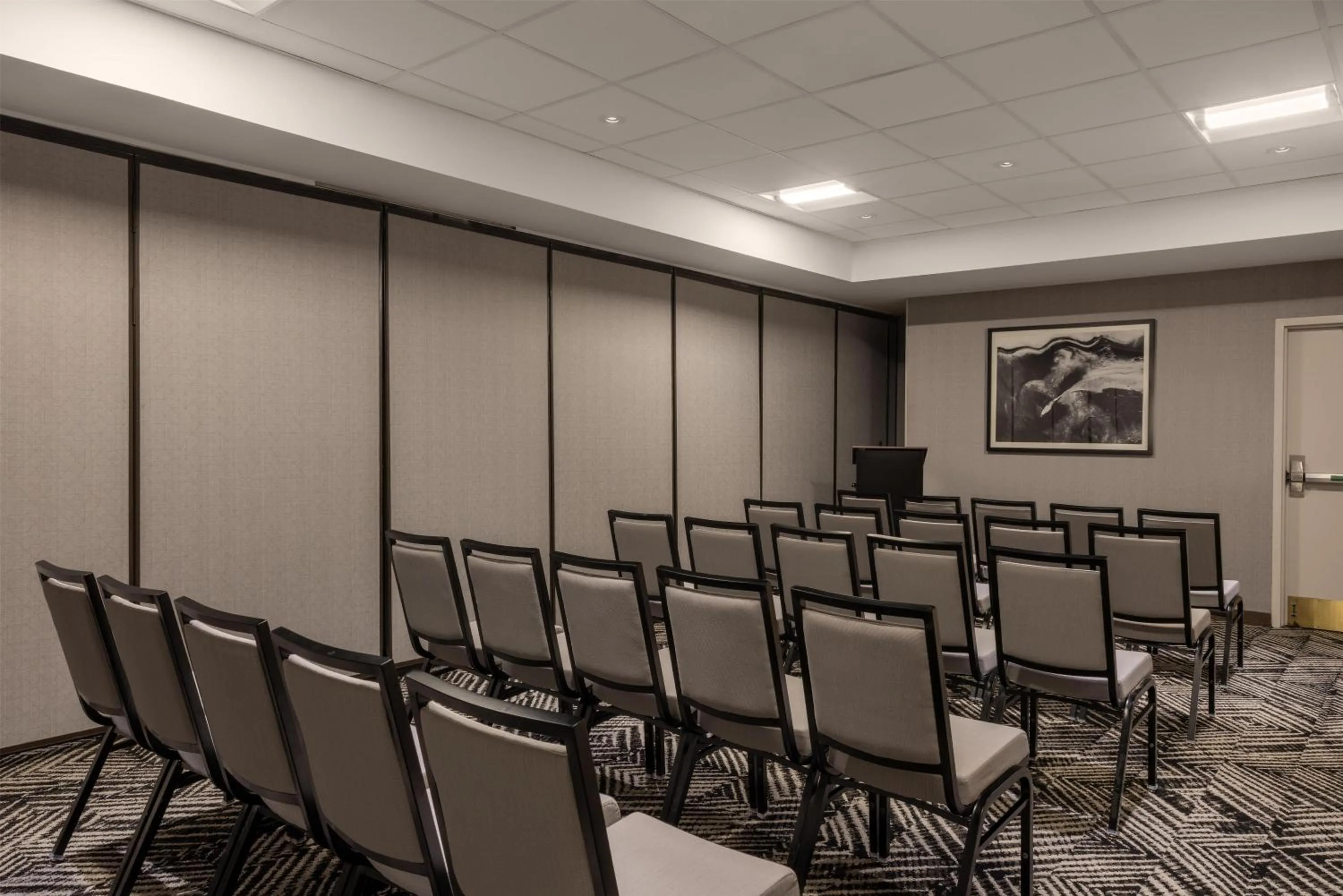 Meeting/conference room in Hyatt Place Charlotte Airport/Lake Pointe