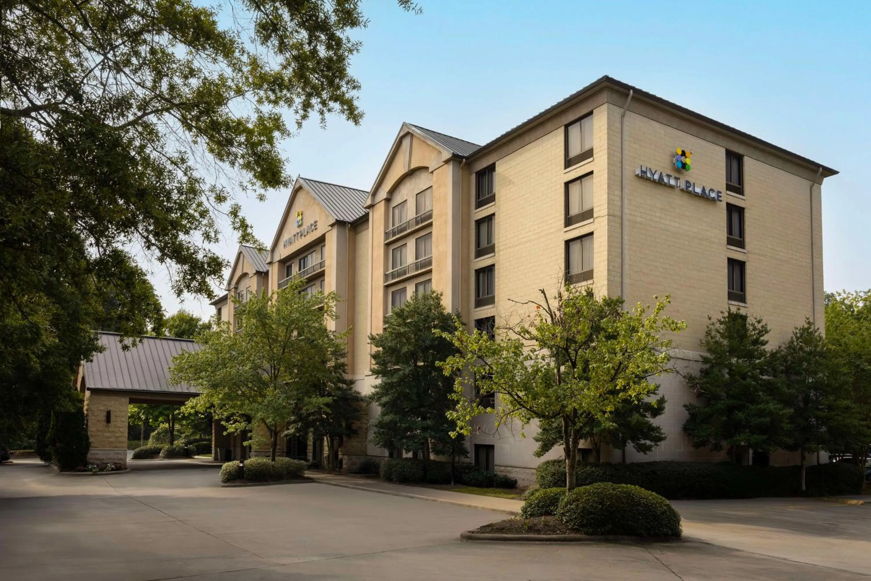 Property building in Hyatt Place Charlotte Airport/Lake Pointe