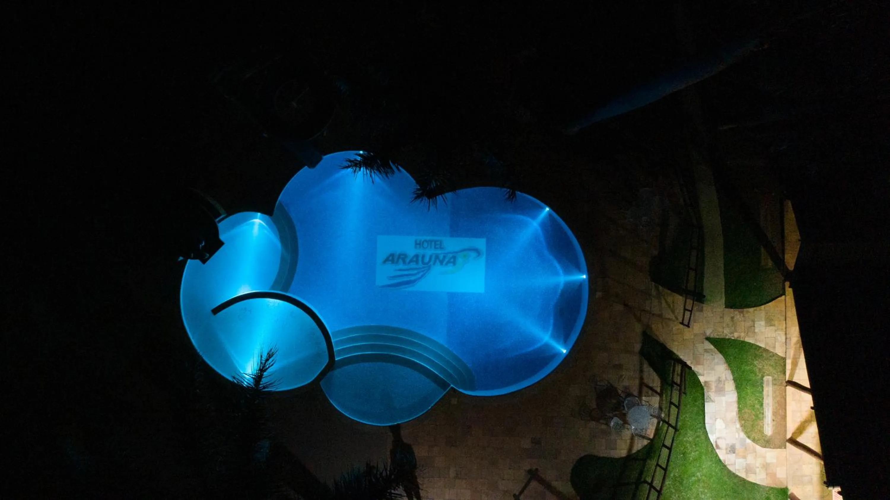 Night in Hotel Pousada Arauna