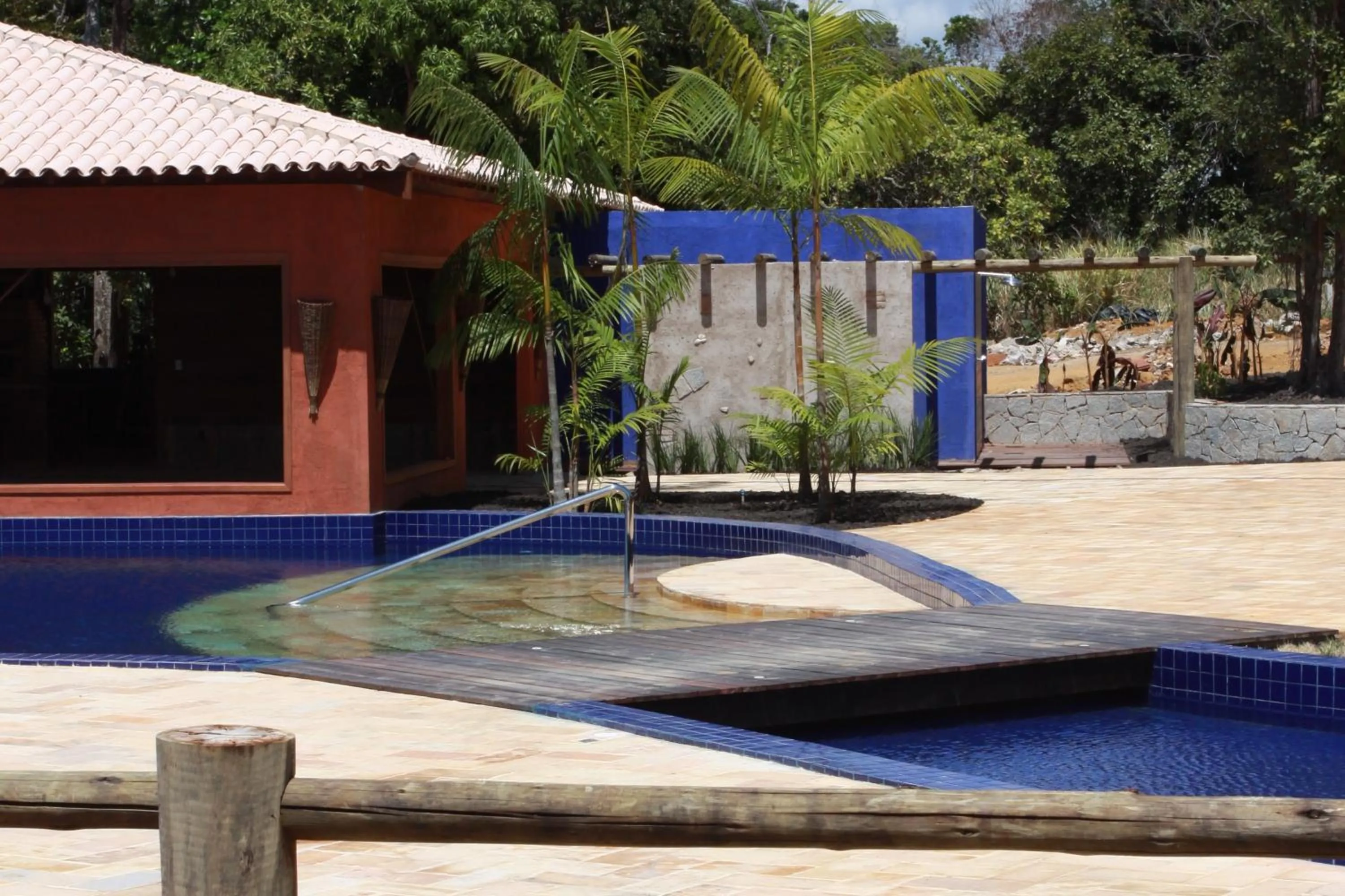 Restaurant/places to eat in Villas Supreme Hotel