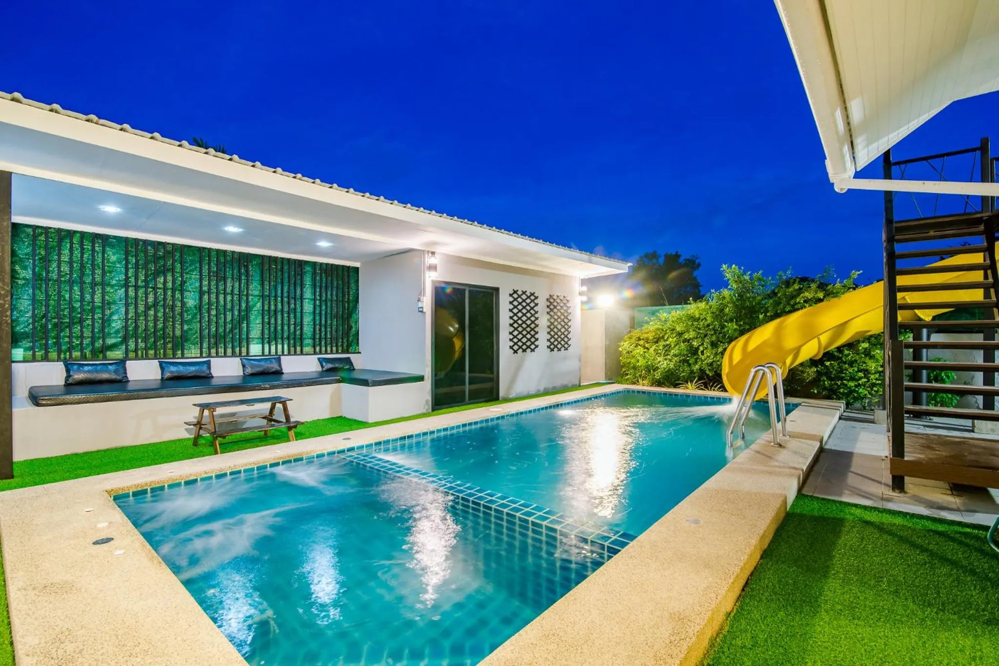Swimming pool in Sierra Pool Villa Hua Hin 102