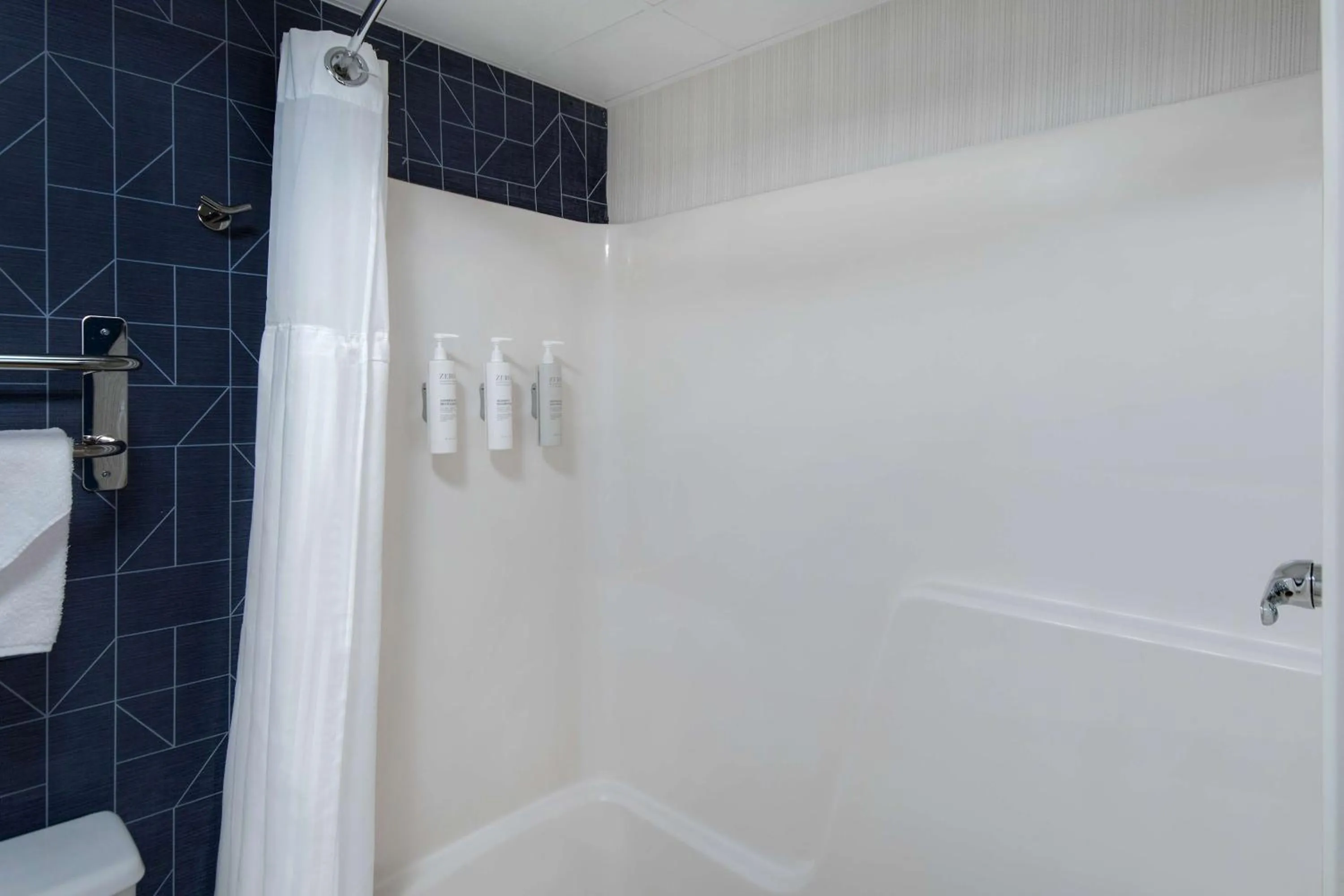 Bathroom in Spark By Hilton Rochester University Area