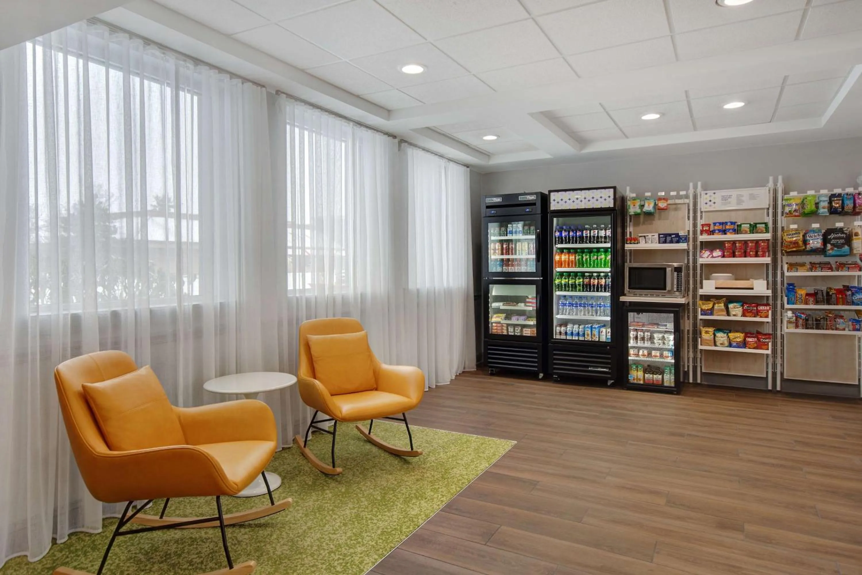 Restaurant/places to eat in Spark By Hilton Rochester University Area