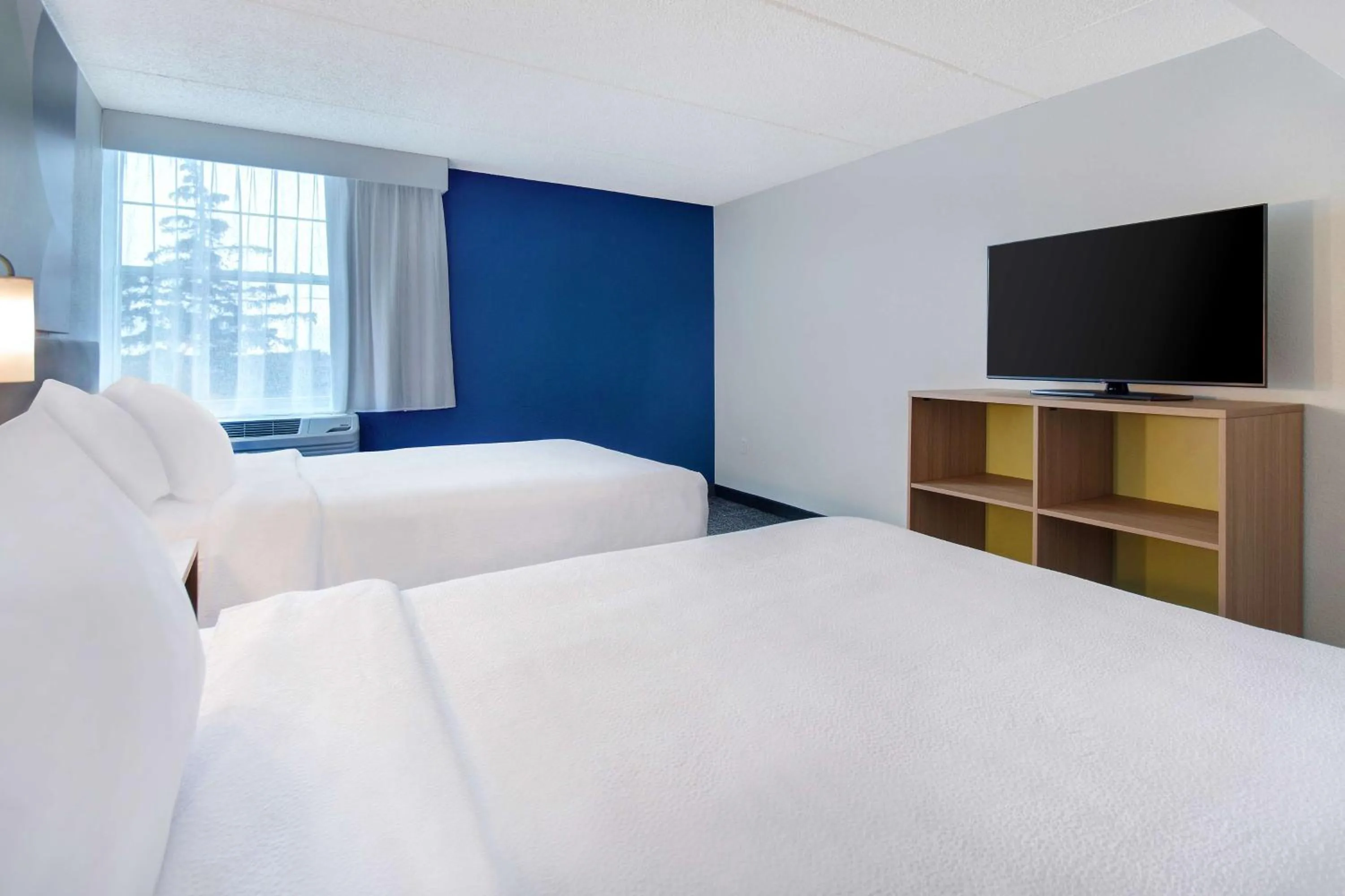 Bed in Spark By Hilton Rochester University Area