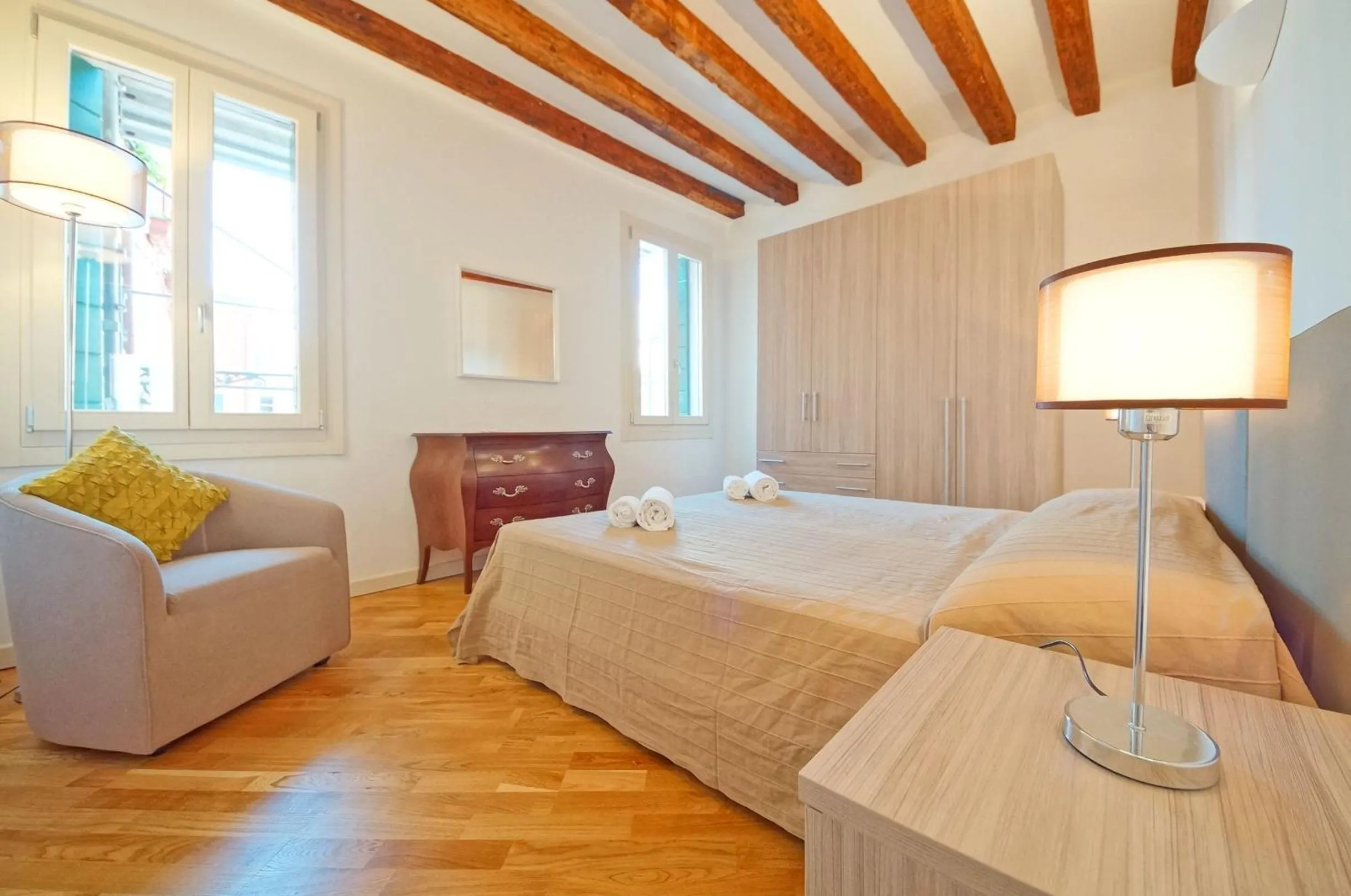 Property building, Bed in DolceVita Apartments N 393