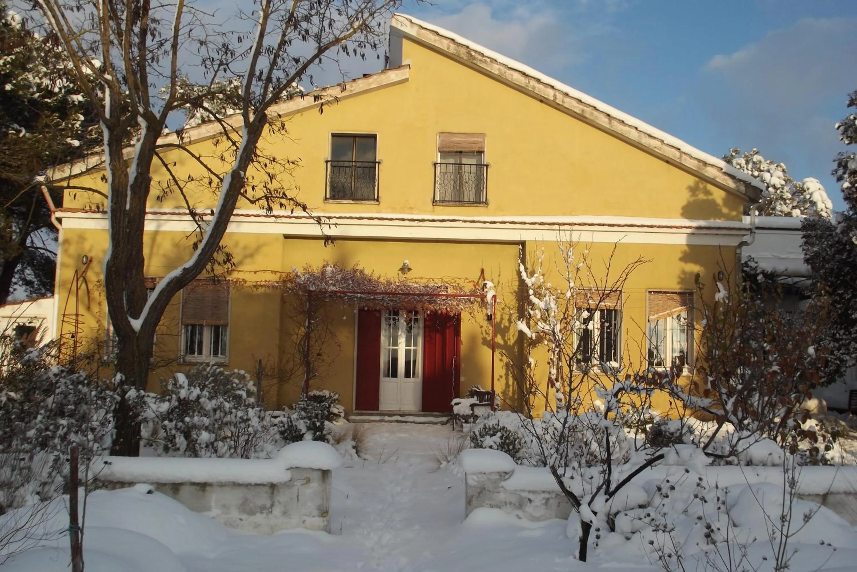 Property building in Giardino della Moscatella