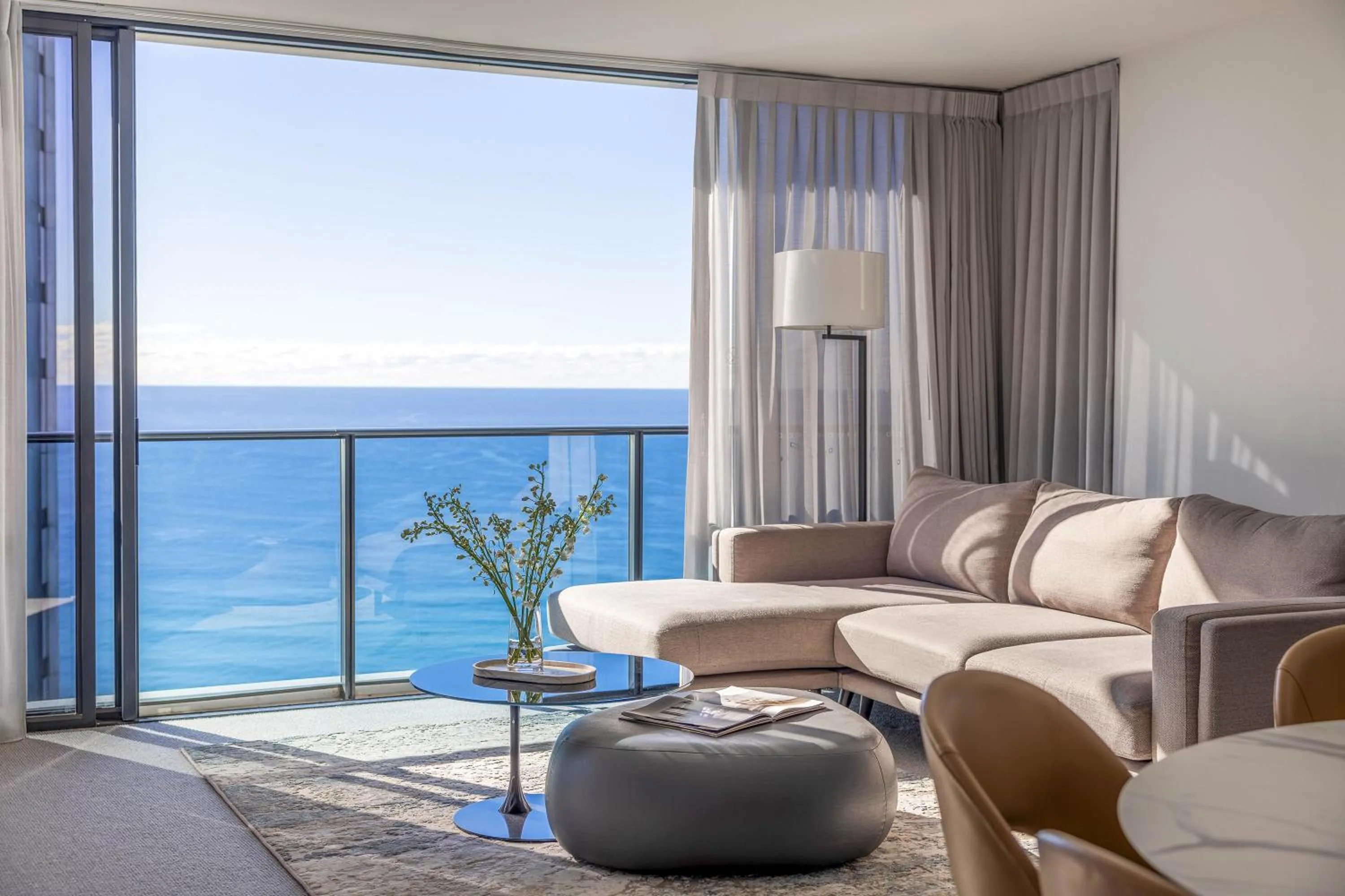 Living room in Peppers Broadbeach