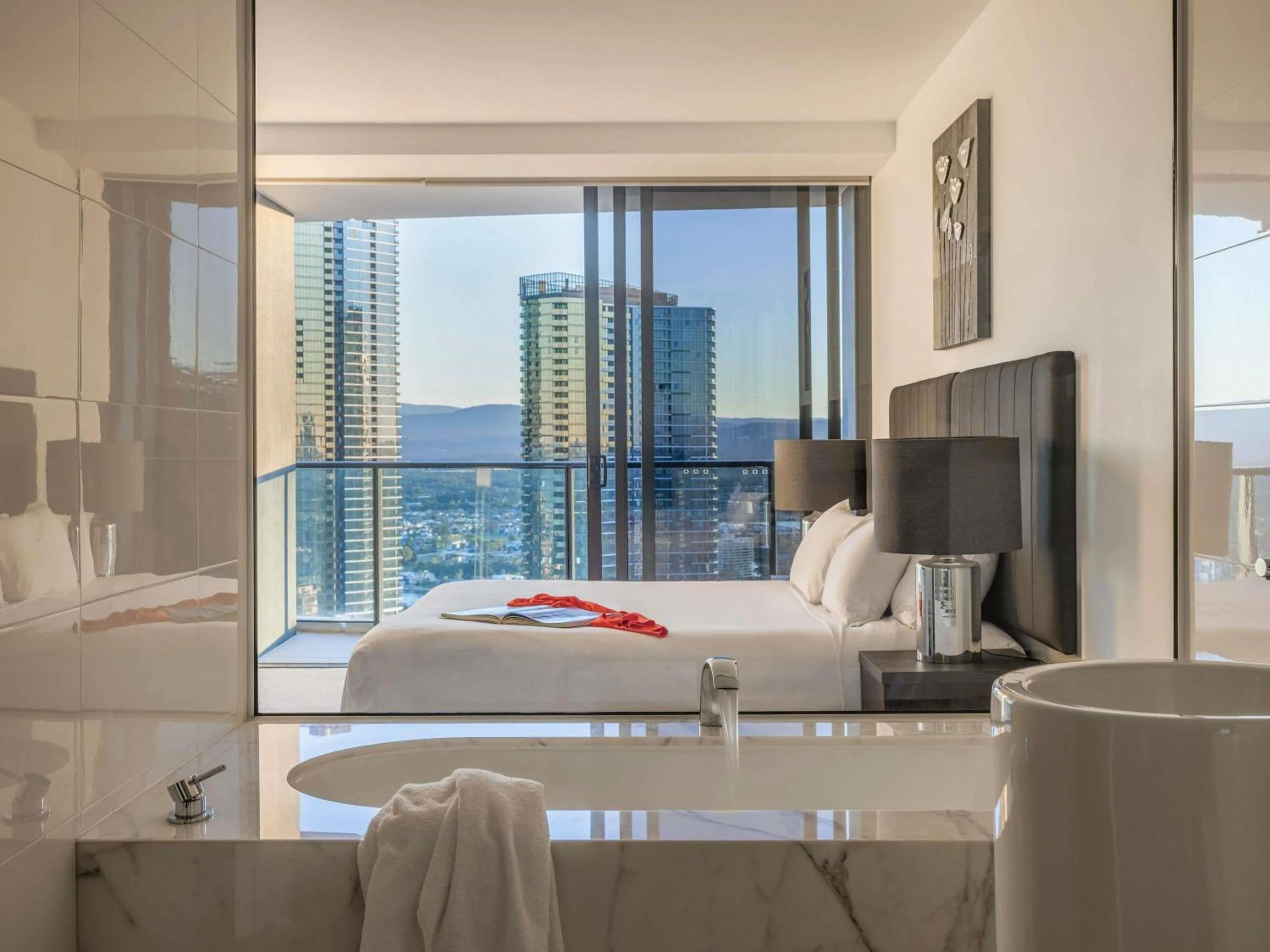 Bedroom, Bed in Peppers Broadbeach