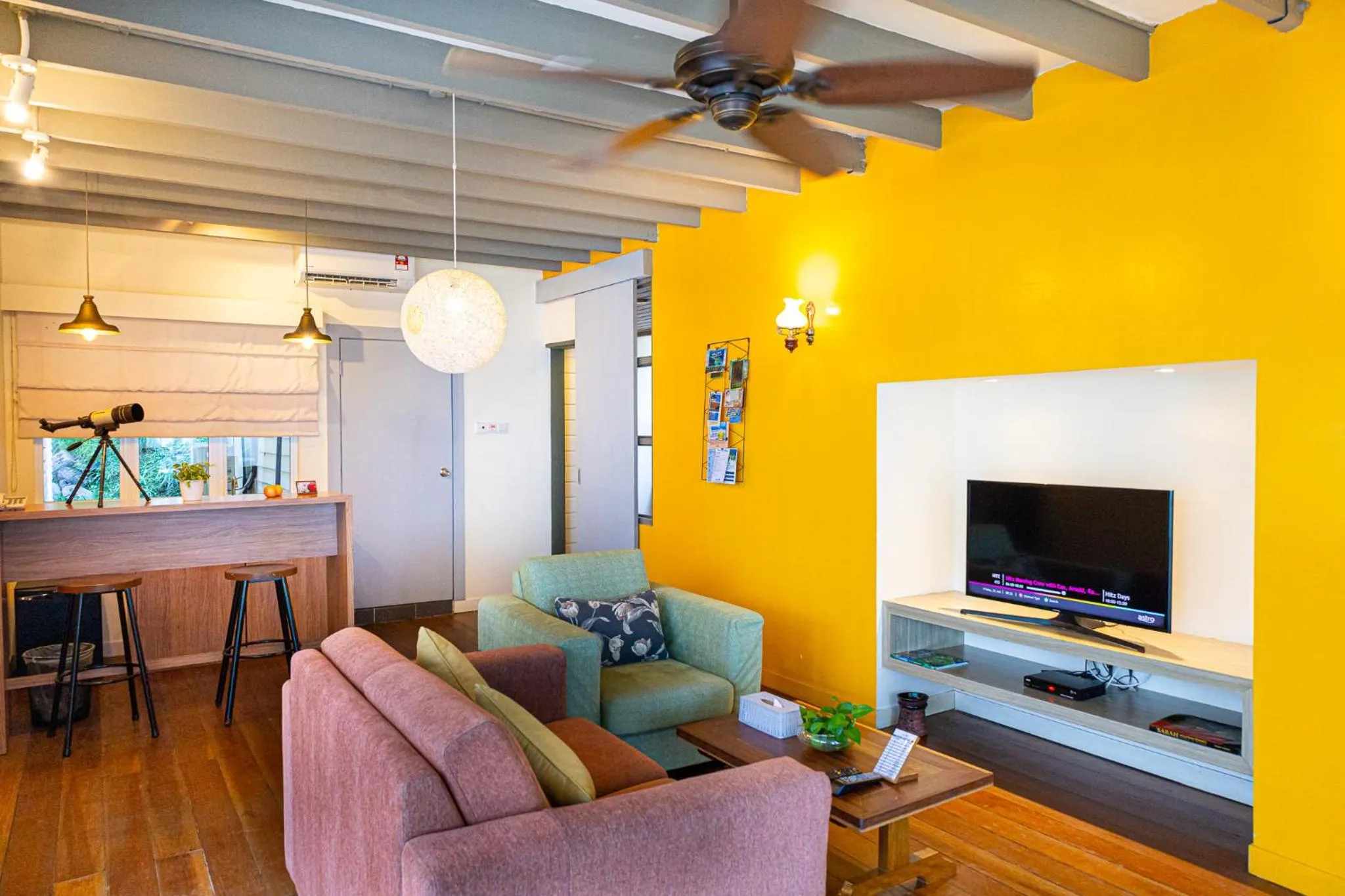 Living room in Sutera Sanctuary Lodges At Manukan Island