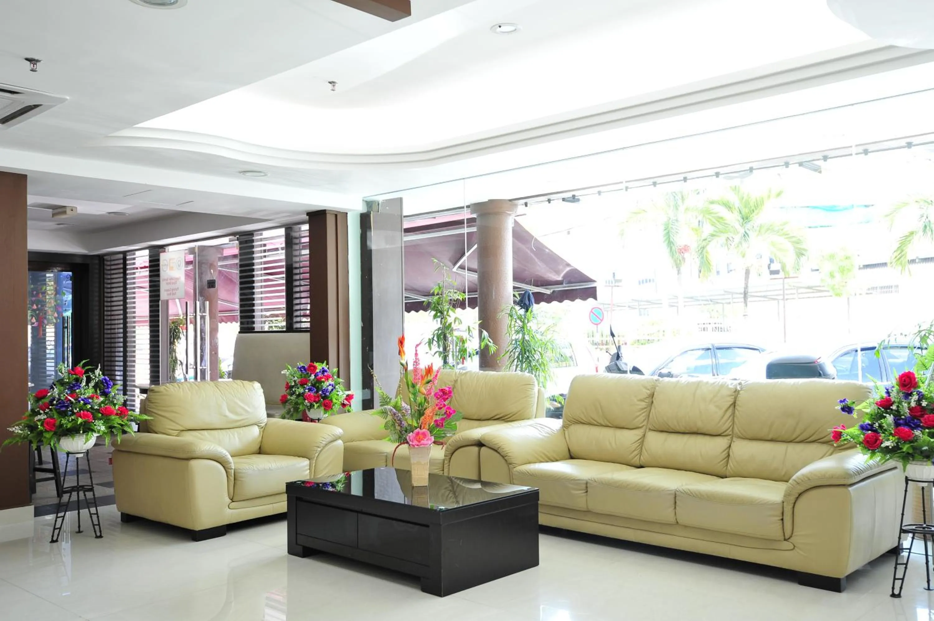 Lobby or reception in Hallmark Leisure Hotel