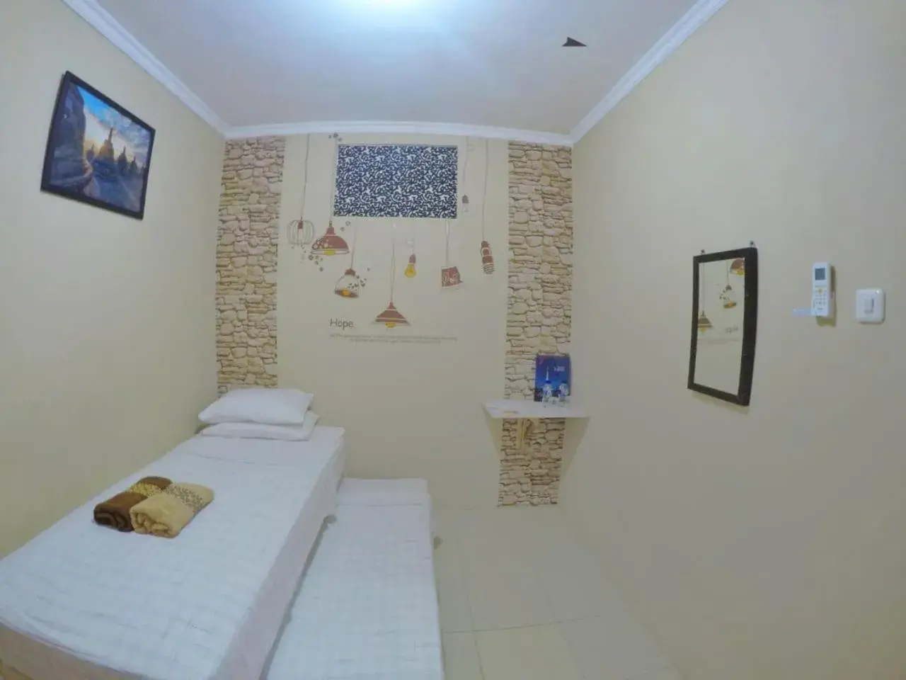 Twin Room in nDalem Eyang Dwijo Twin Room in nDalem Eyang Dwijo