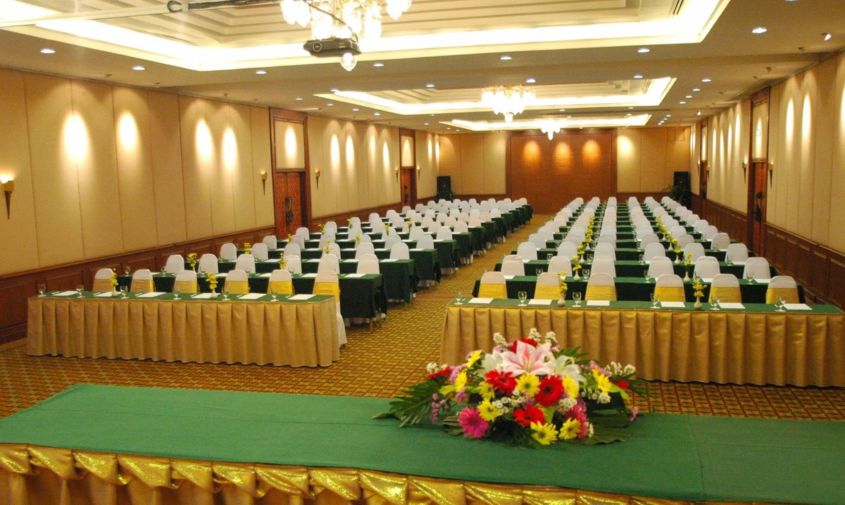 Banquet/Function facilities in Wiang Inn Hotel