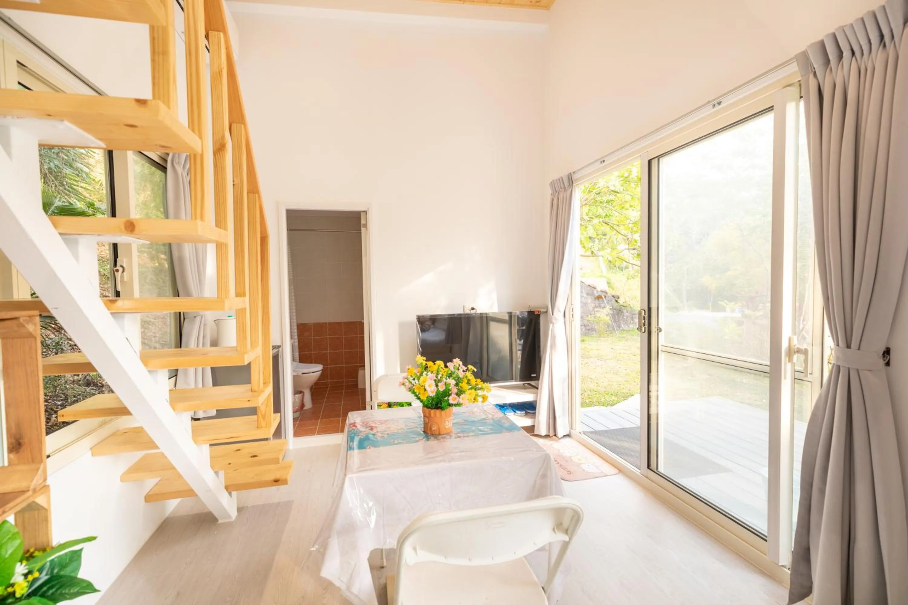 The house behind stream