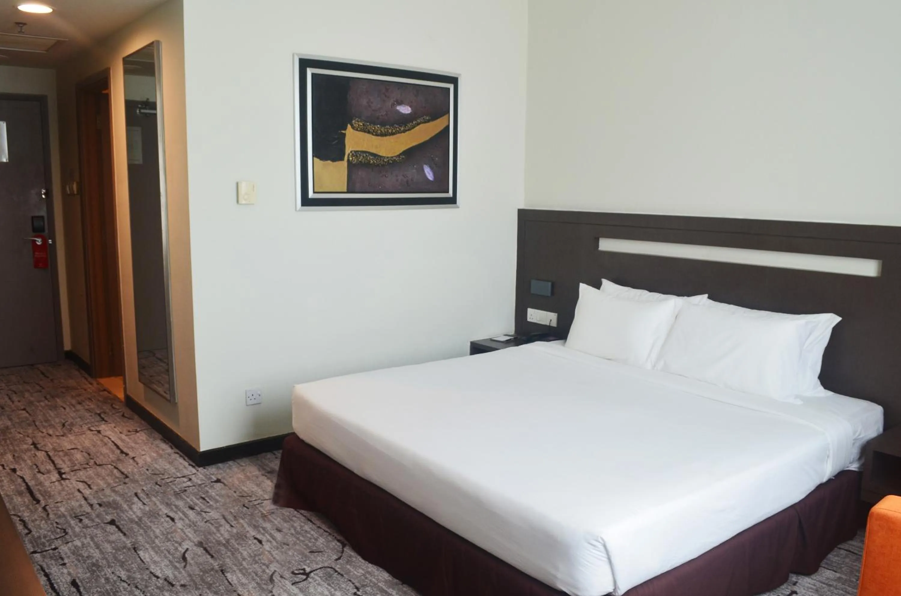 Photo of the whole room, Bed in Premiere Hotel - Complimentary Shuttle to Klang Wholesale Market