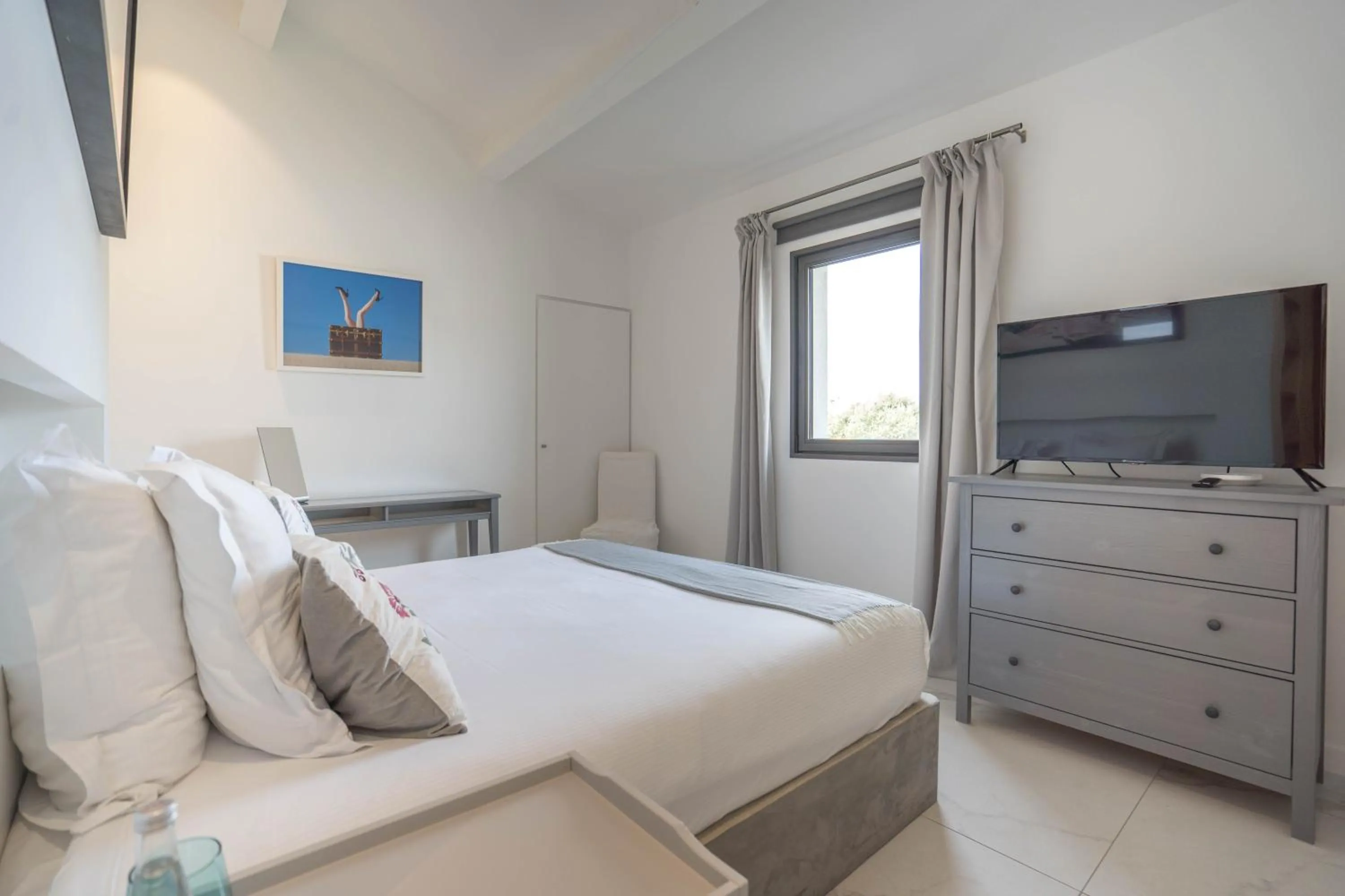 Bed in Hotel le Mandala