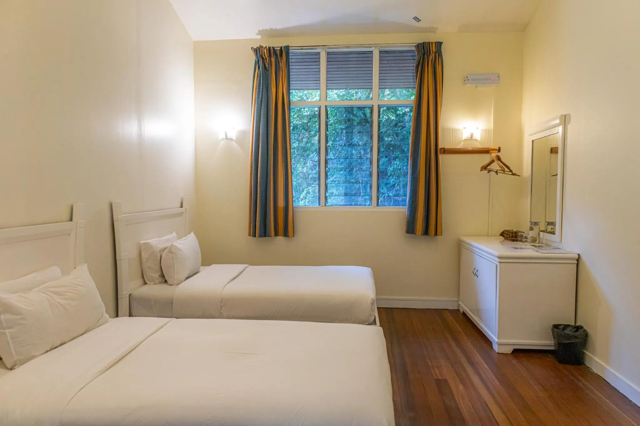 Bed in Sutera Sanctuary Lodges At Kinabalu Park