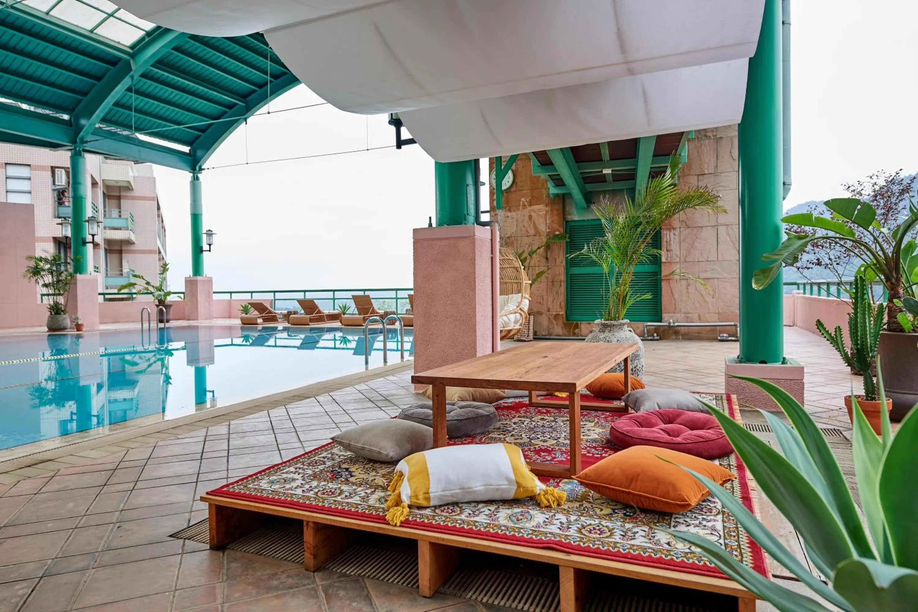 Swimming pool in Howard Lake Resort Shihmen Dam